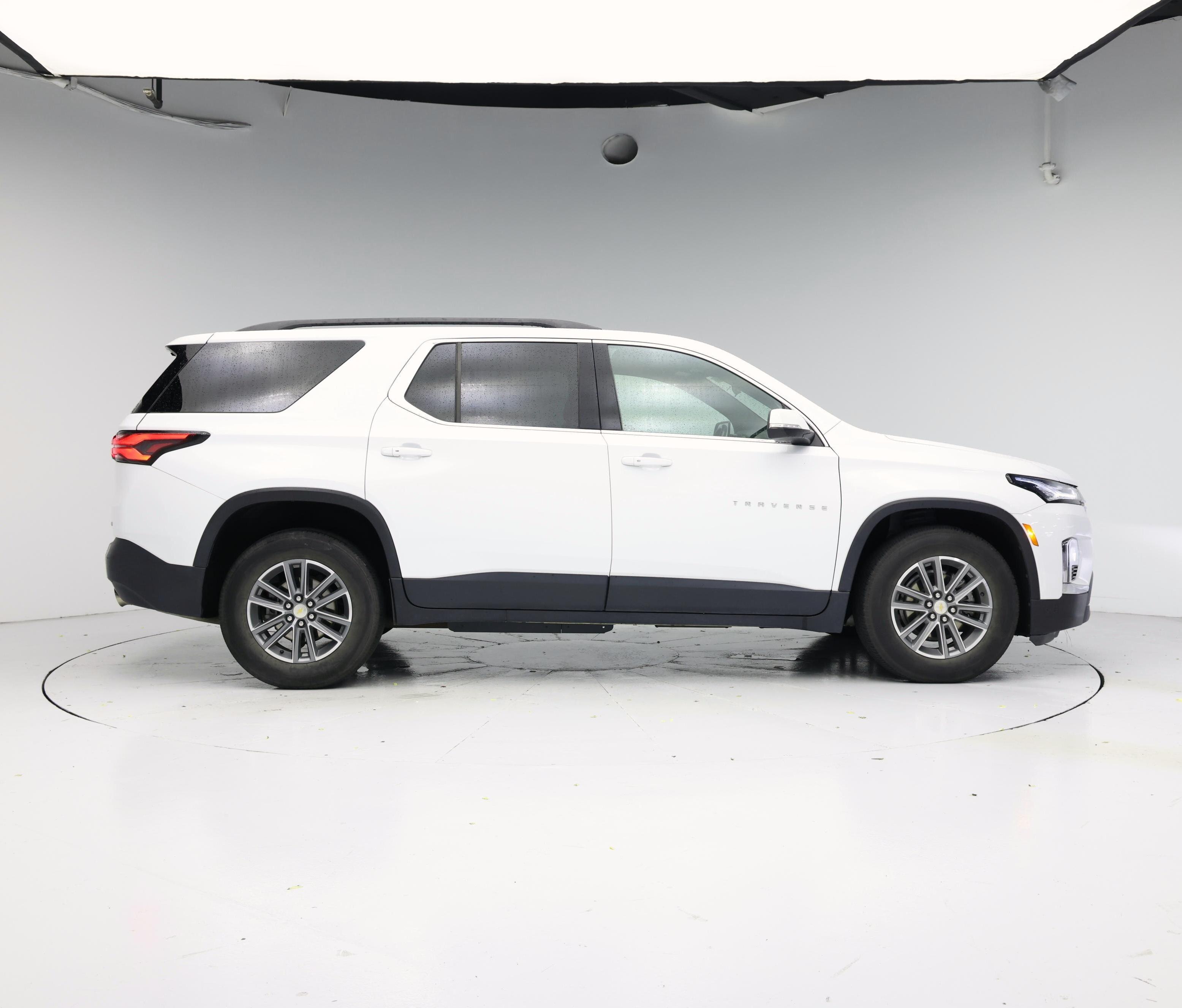 Thumbnail: 2022 Chevrolet Traverse - 7