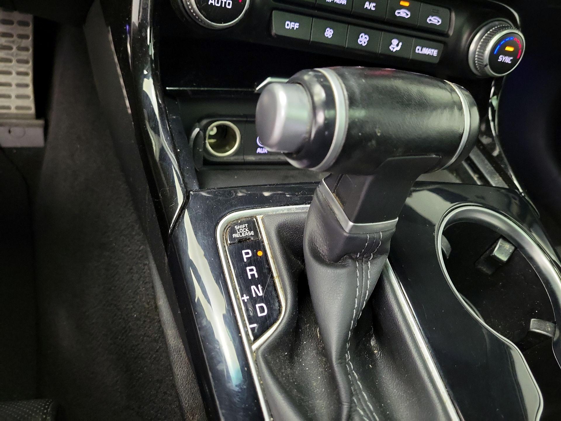 Thumbnail: 2020 Kia Stinger - 18