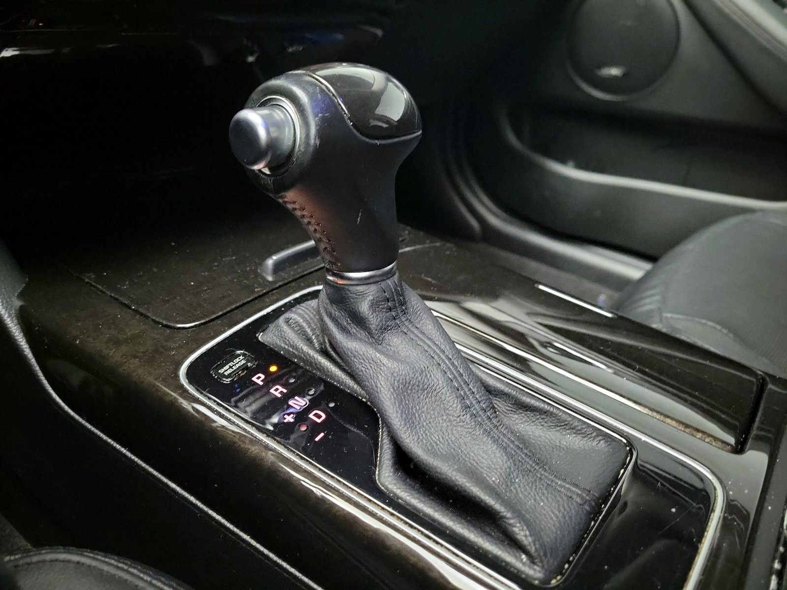 2015 Kia Cadenza Premium - Photo 18
