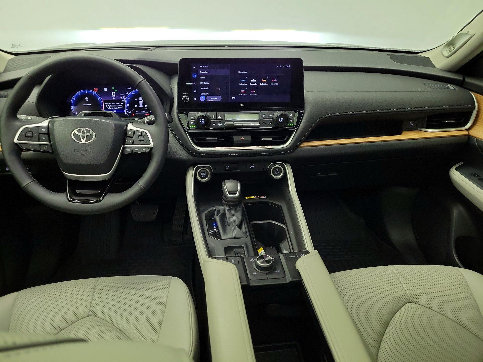 Thumbnail: 2025 Toyota Grand Highlander - 9