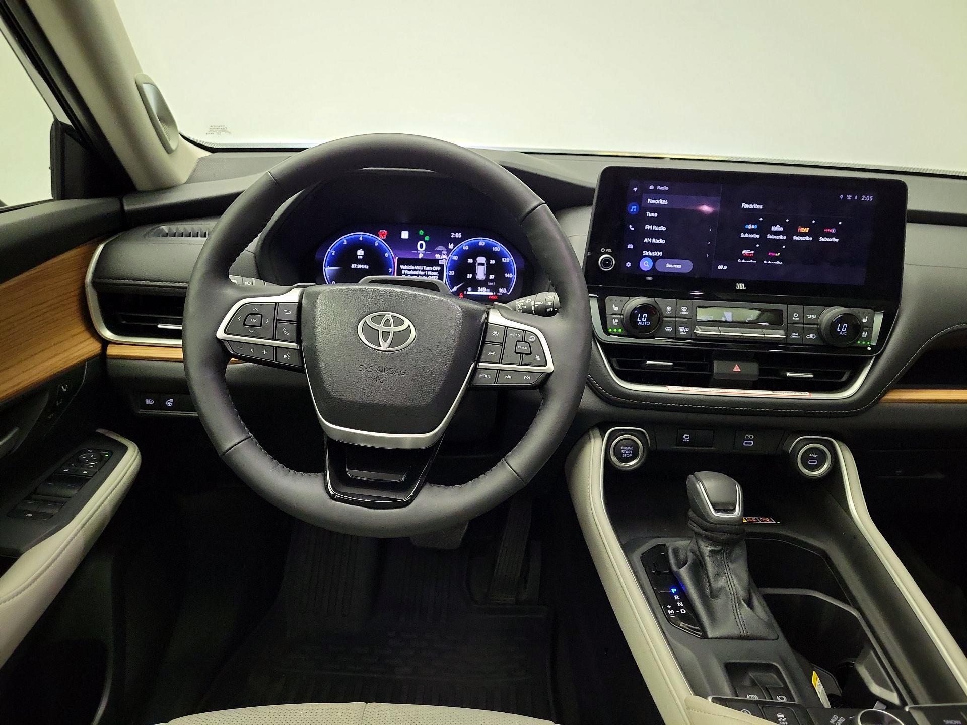 Thumbnail: 2025 Toyota Grand Highlander - 10