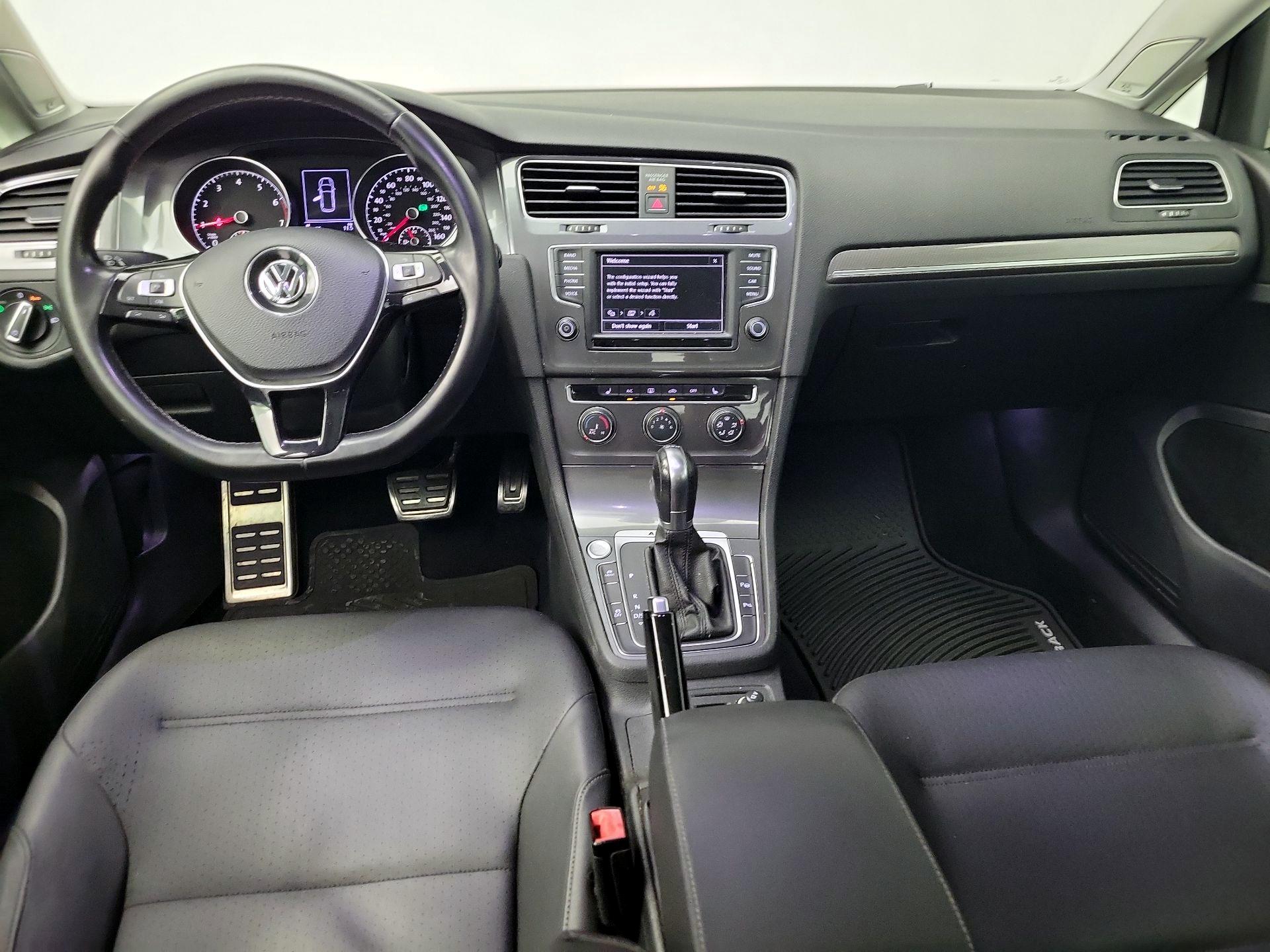 Thumbnail: 2017 Volkswagen Golf - 9