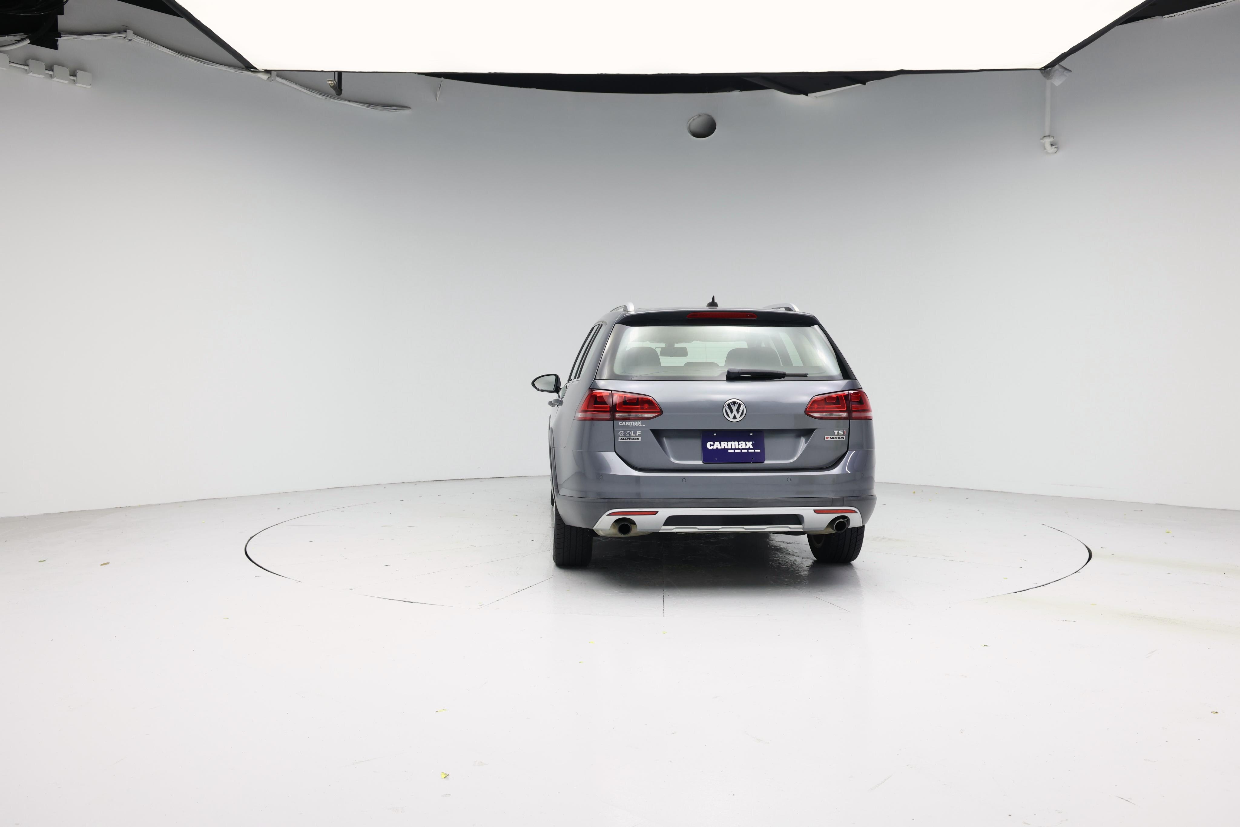 Thumbnail: 2017 Volkswagen Golf - 6