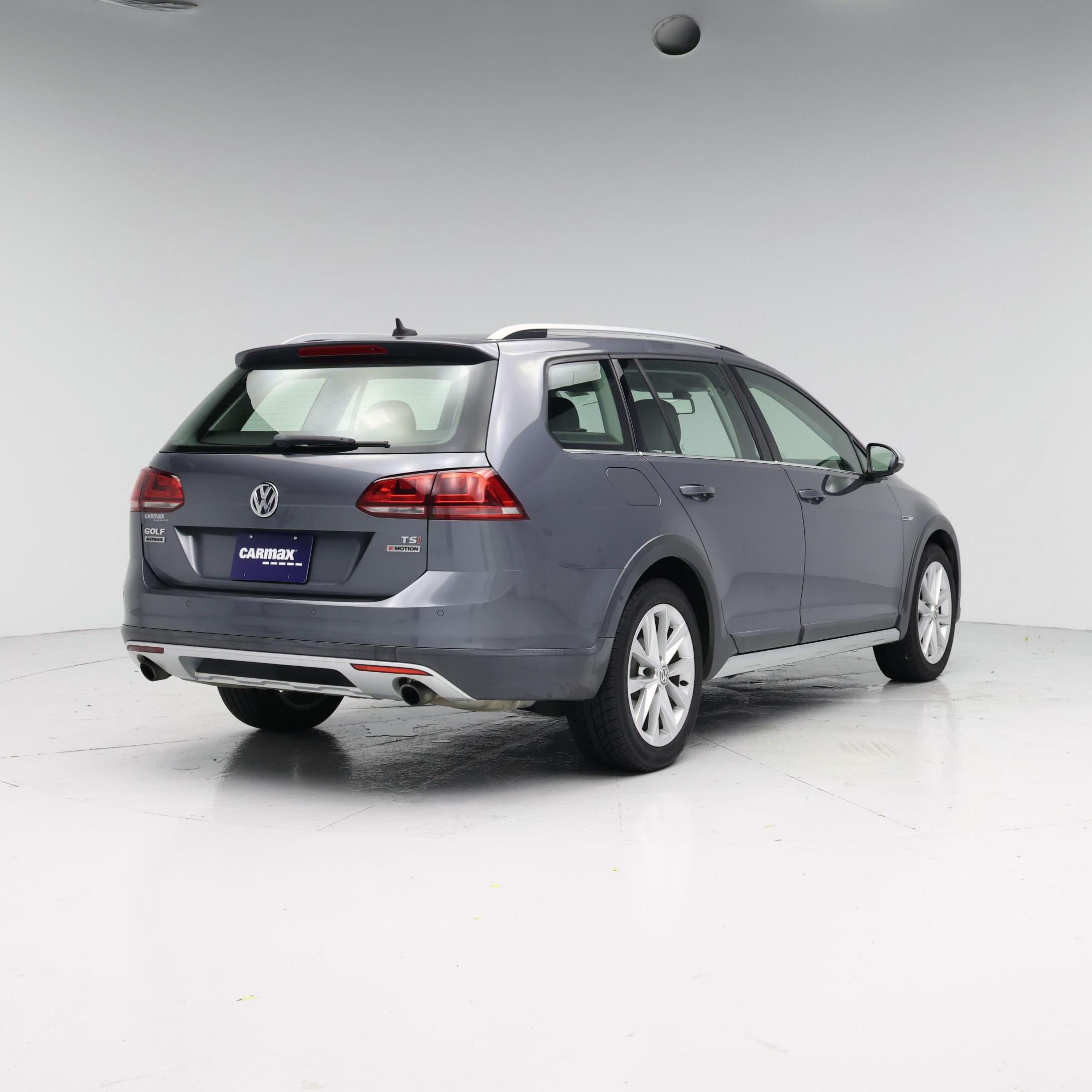 Thumbnail: 2017 Volkswagen Golf - 8
