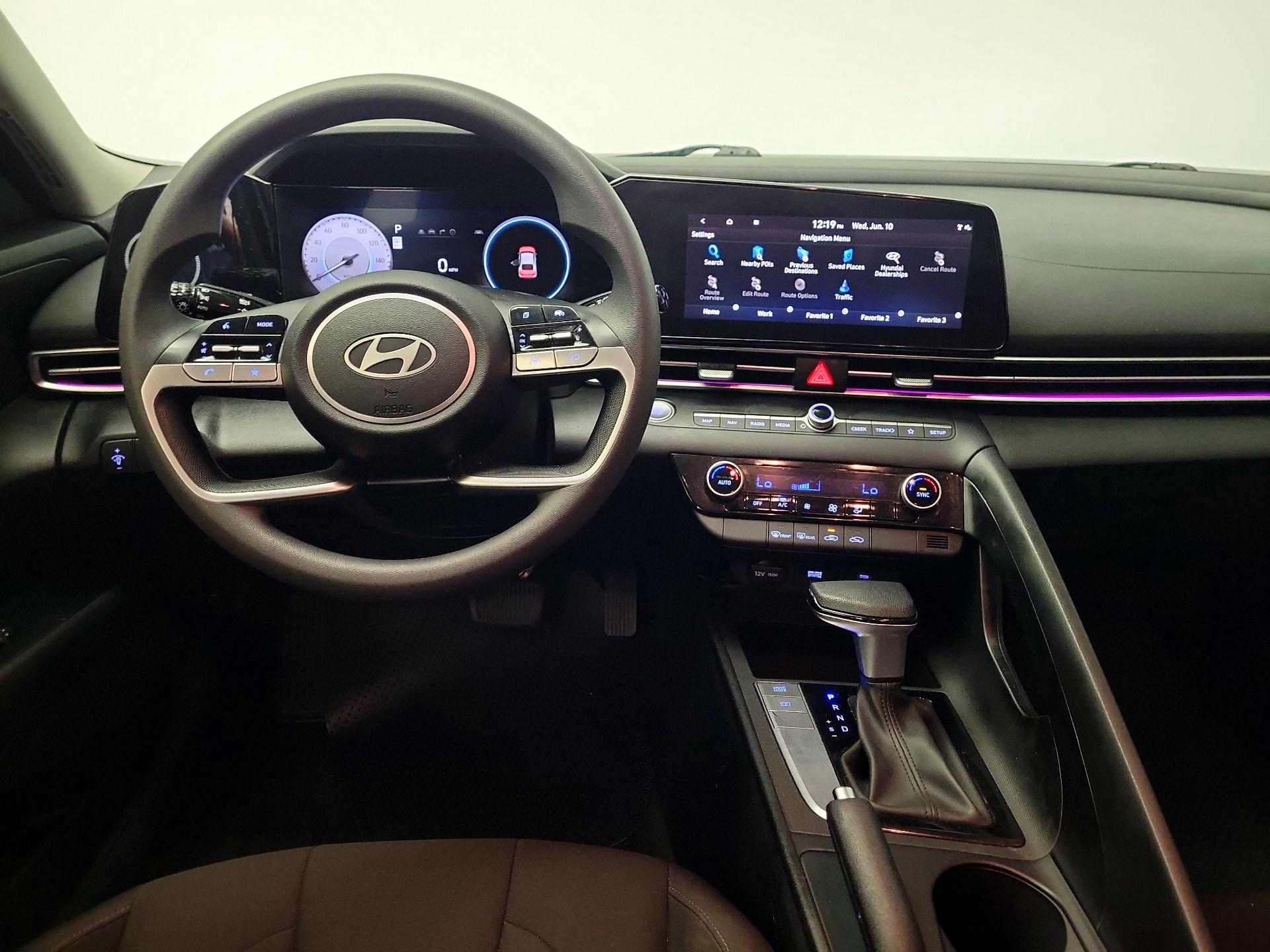 Thumbnail: 2024 Hyundai Elantra - 10
