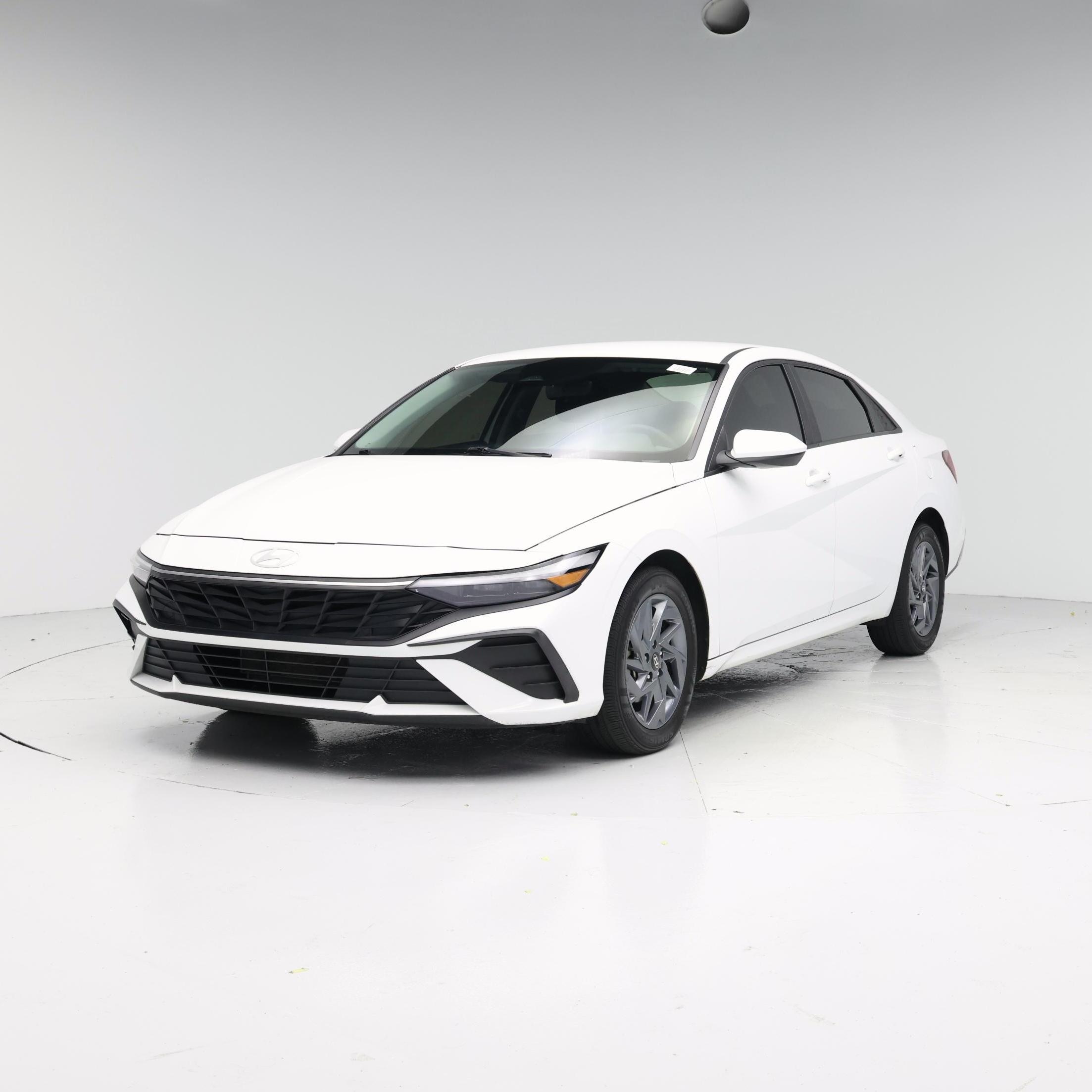 Thumbnail: 2024 Hyundai Elantra - 4
