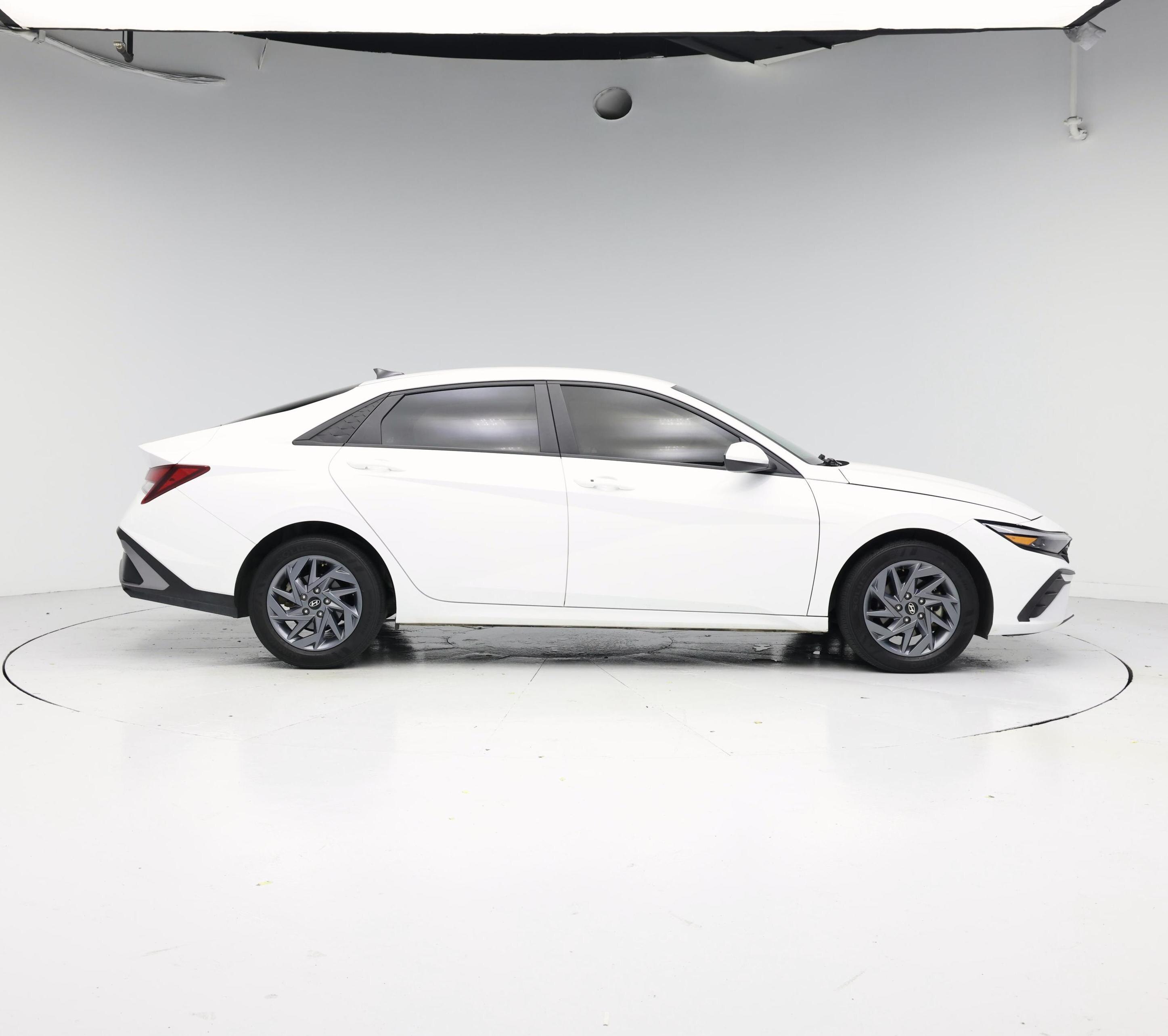 Thumbnail: 2024 Hyundai Elantra - 7