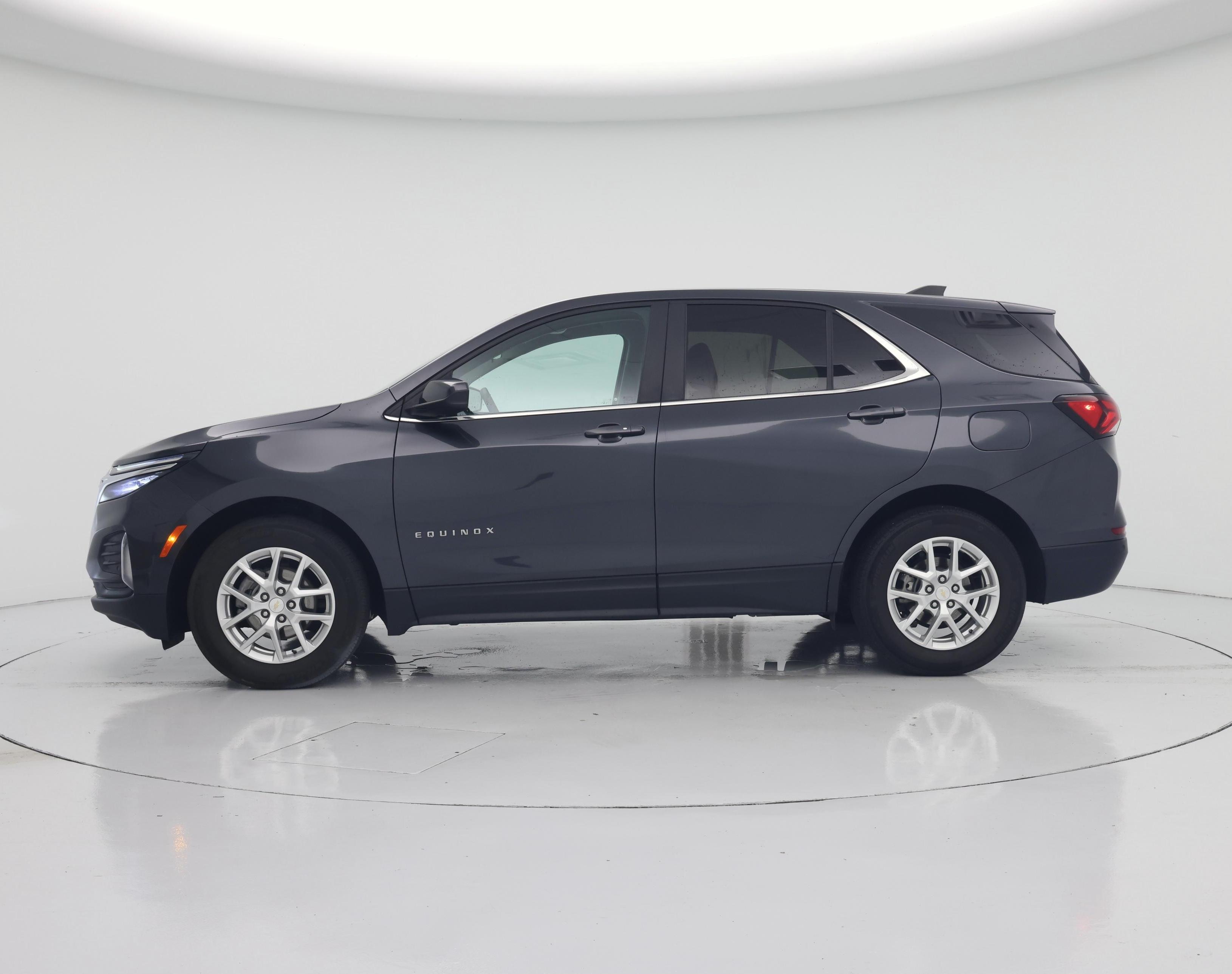 Thumbnail: 2023 Chevrolet Equinox - 3