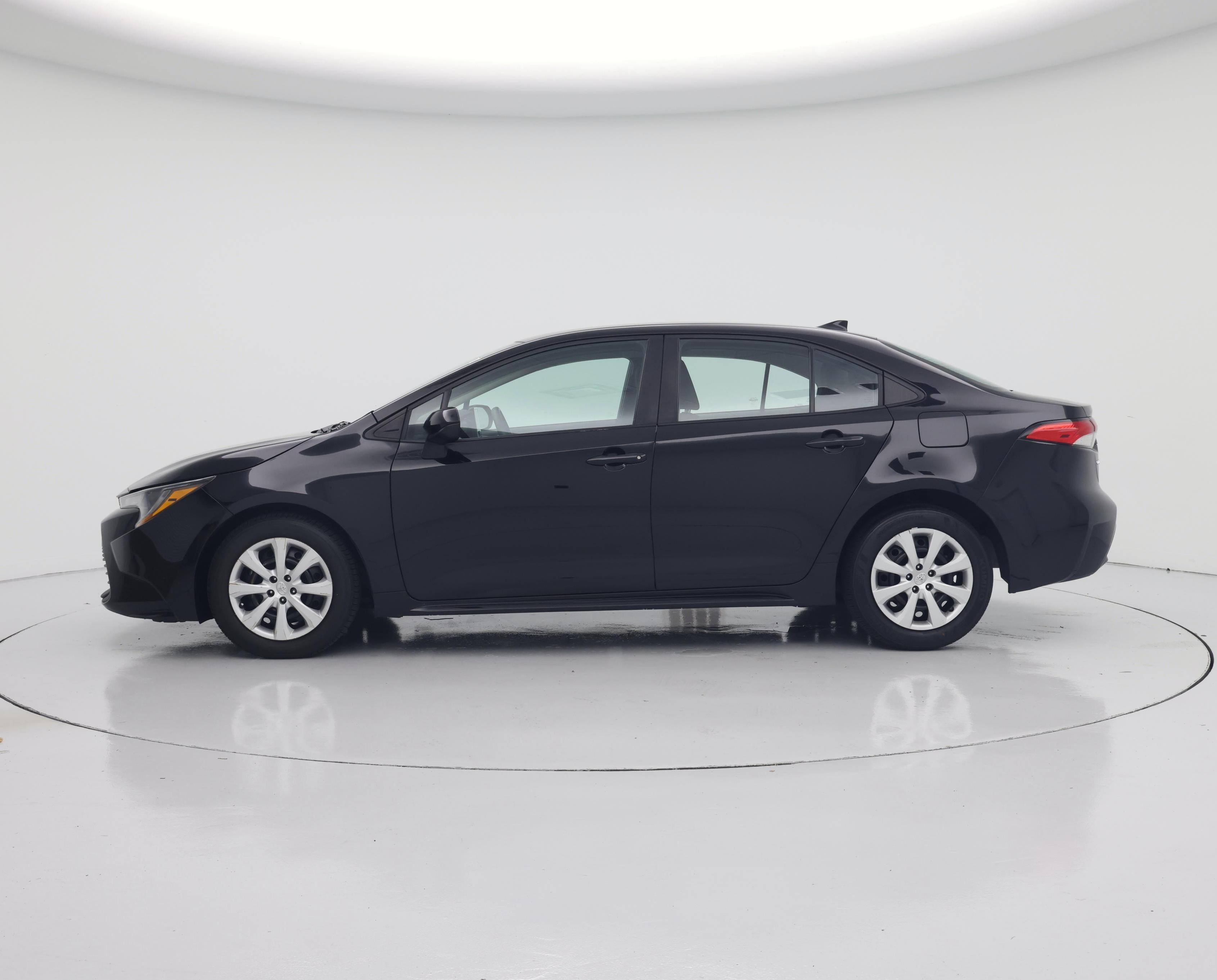 Thumbnail: 2023 Toyota Corolla - 3