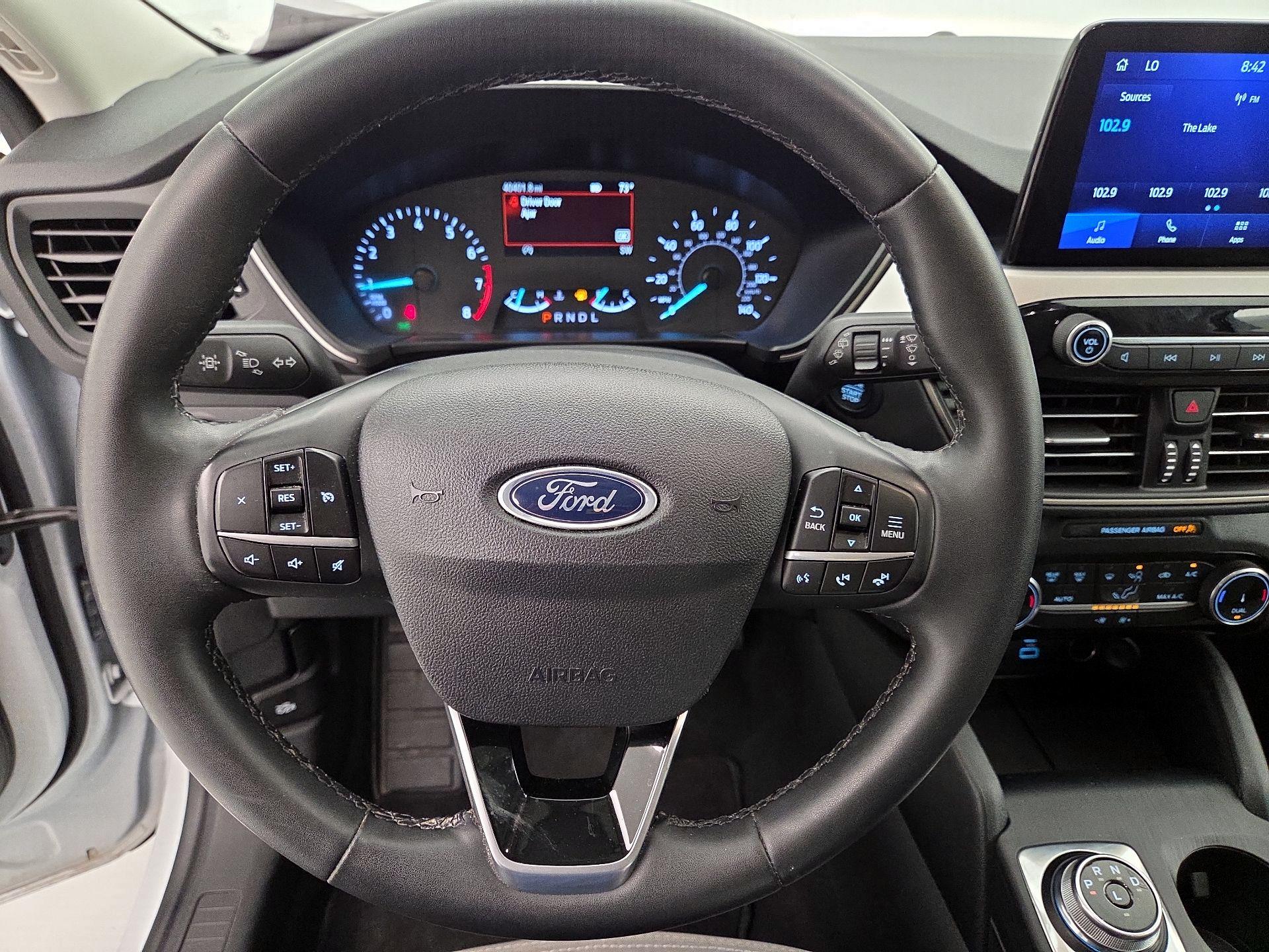 Thumbnail: 2022 Ford Escape - 10