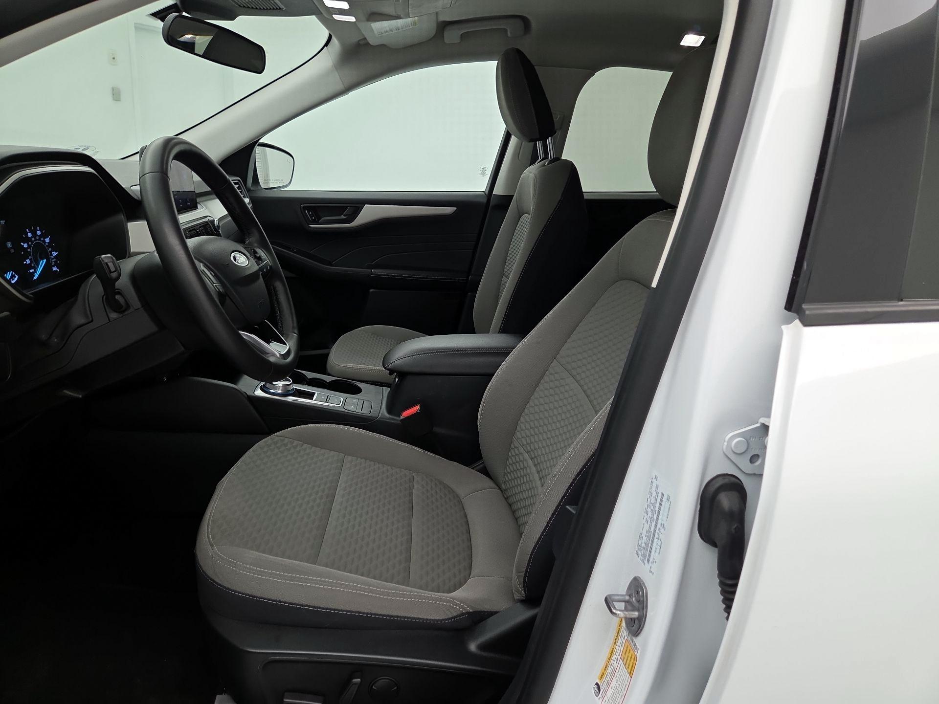 Thumbnail: 2022 Ford Escape - 11