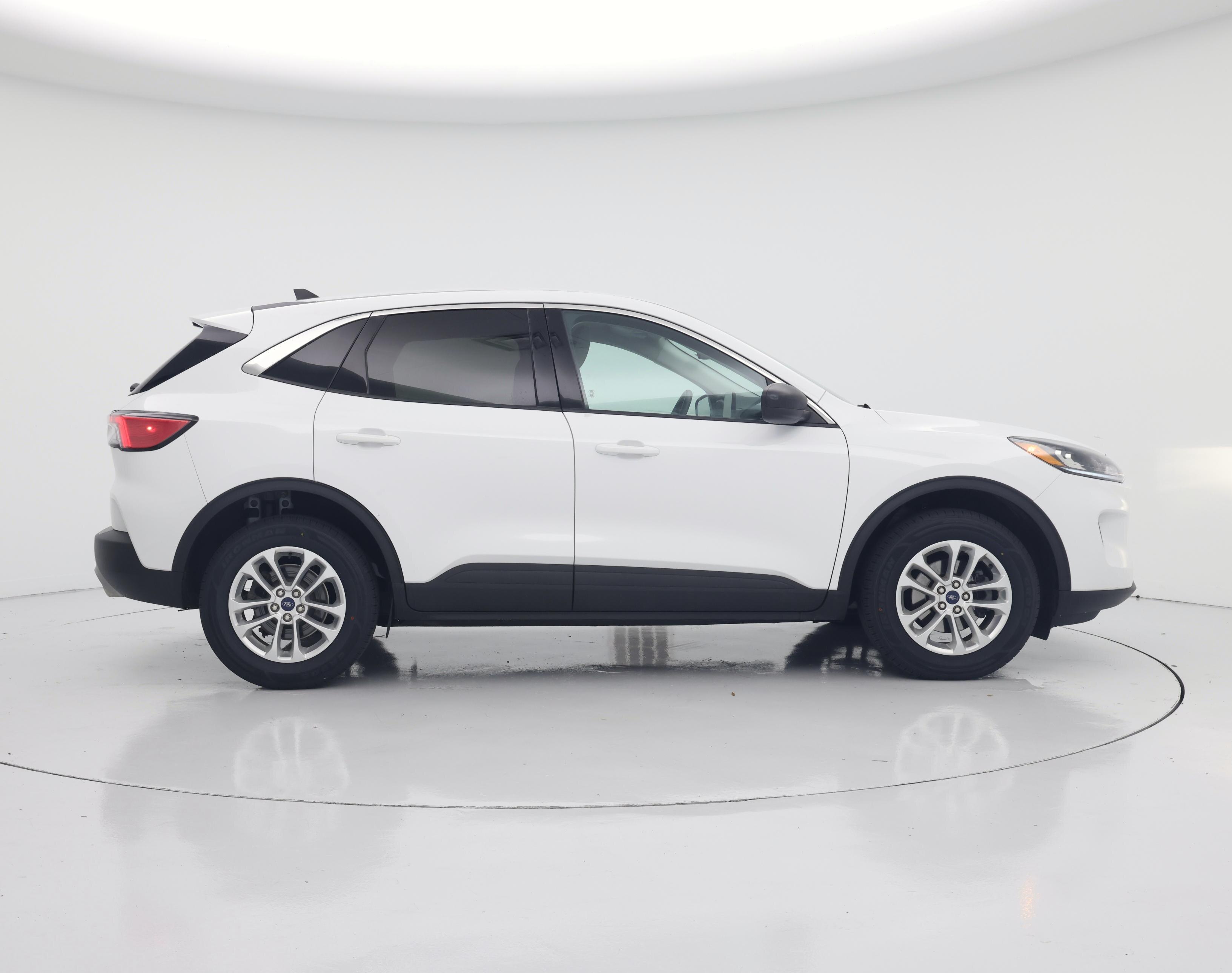 Thumbnail: 2022 Ford Escape - 7