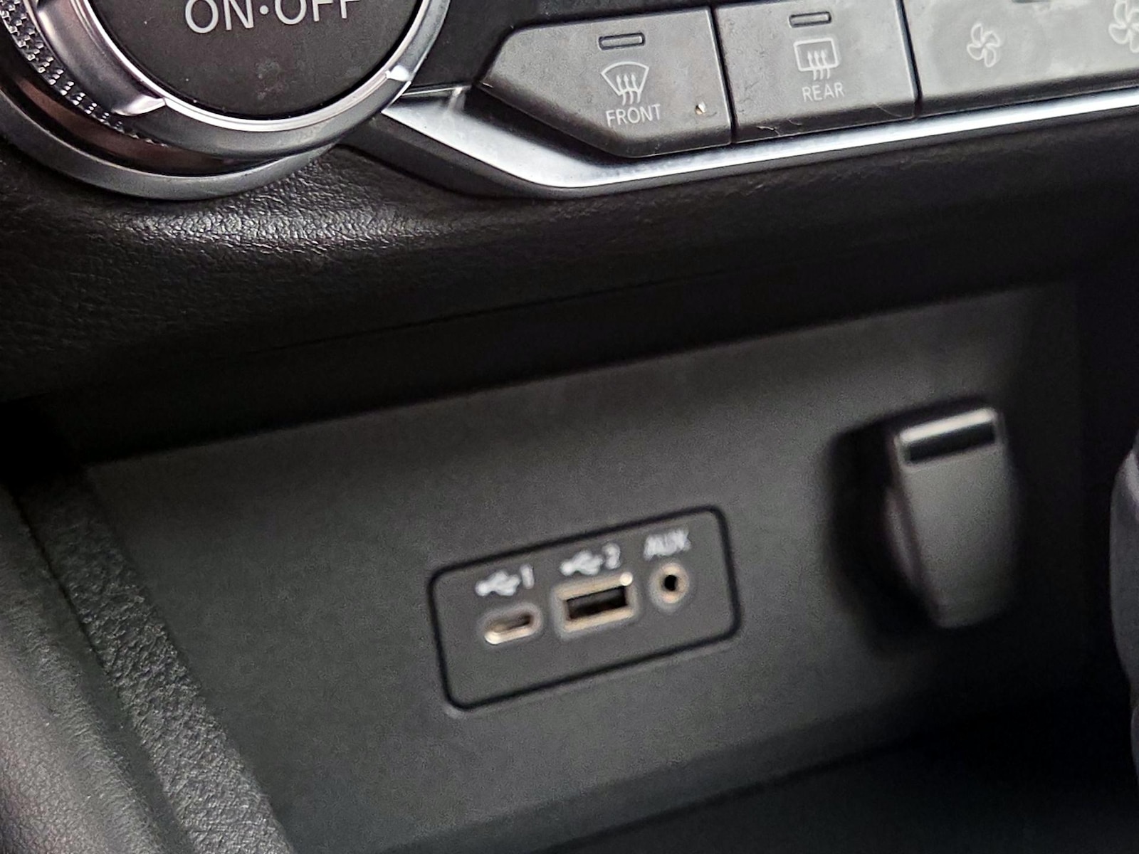 2022 Nissan Sentra SR - Photo 19