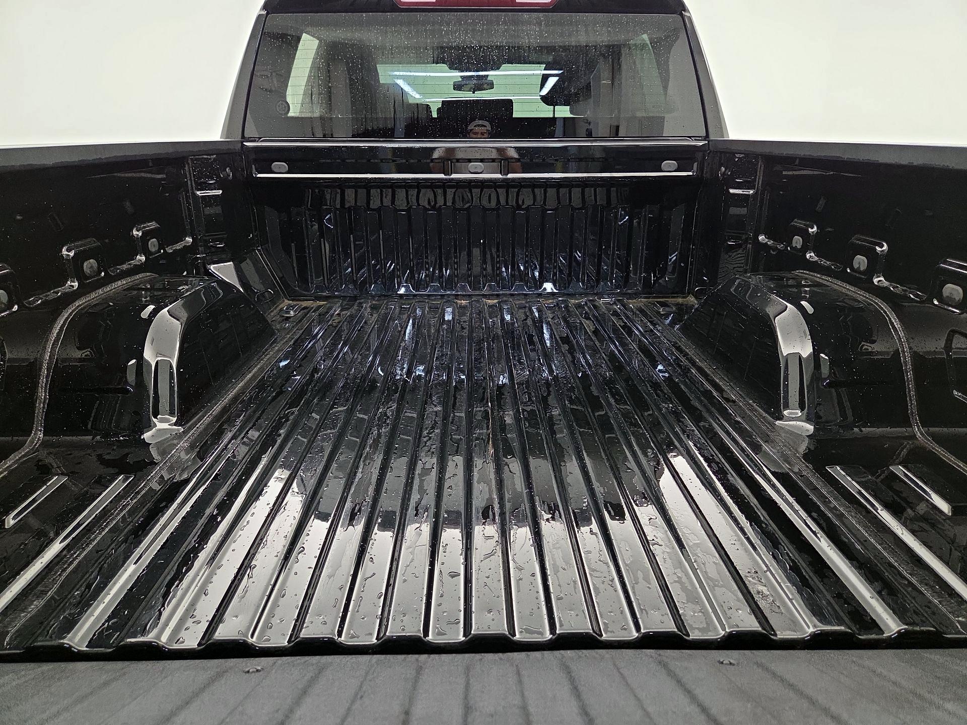 Thumbnail: 2023 Chevrolet Silverado 1500 - 20