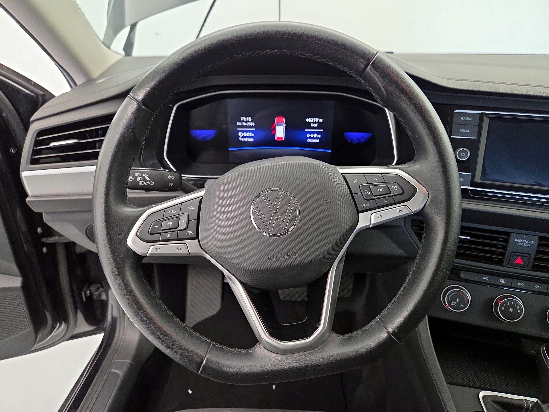 Thumbnail: 2024 Volkswagen Jetta - 10