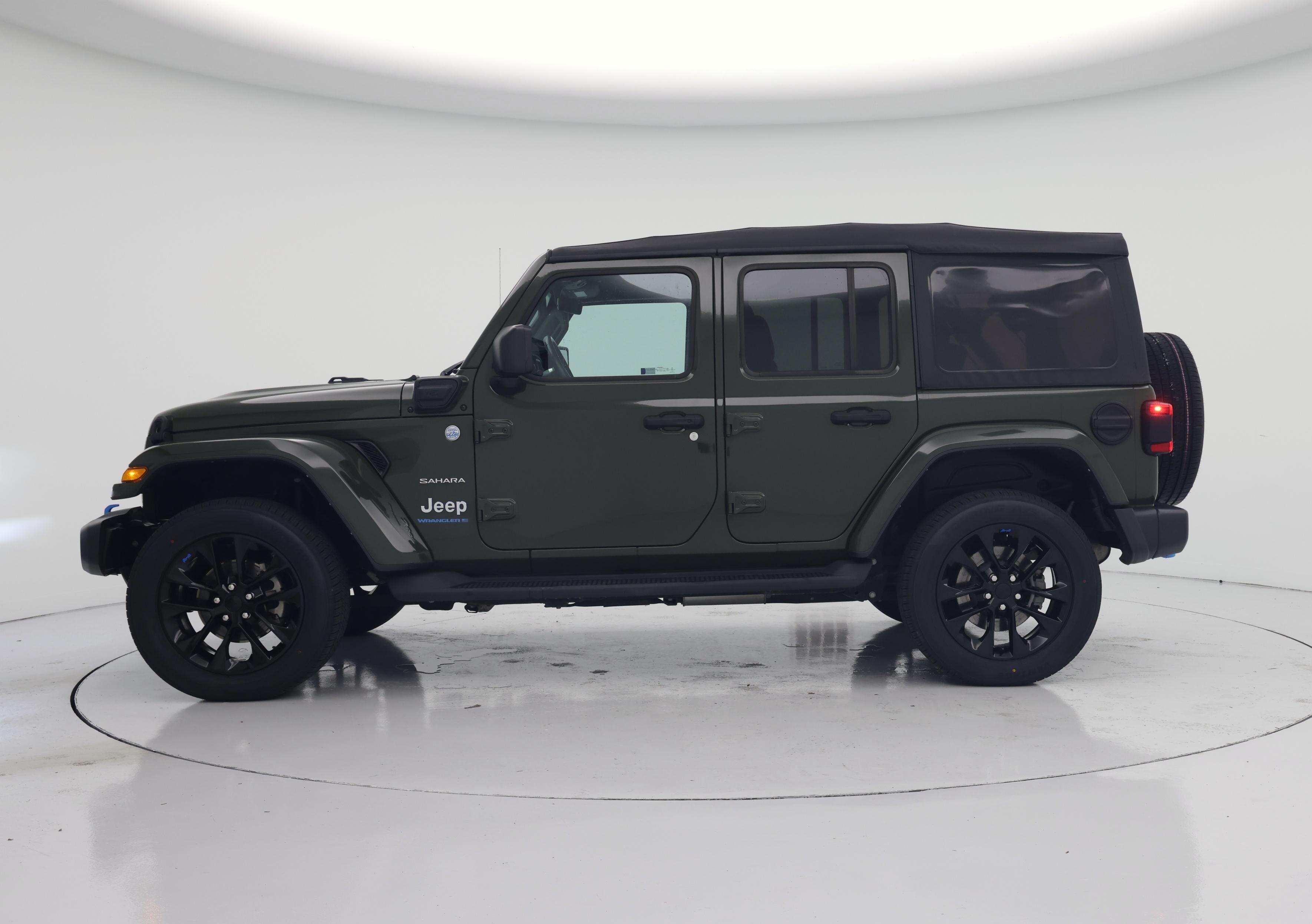 Thumbnail: 2023 Jeep Wrangler - 3