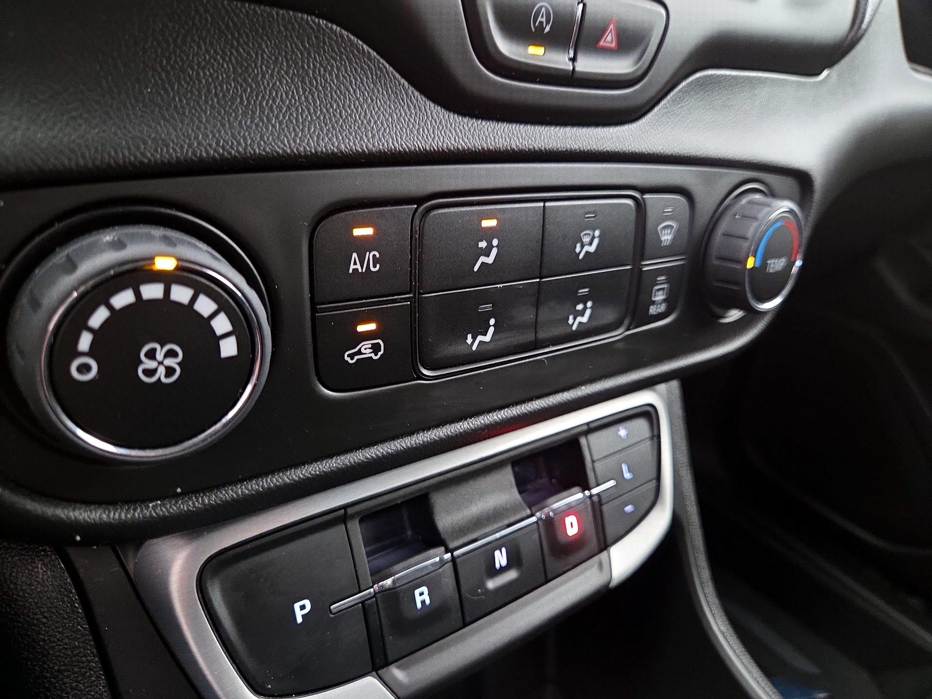Thumbnail: 2023 GMC Terrain - 16