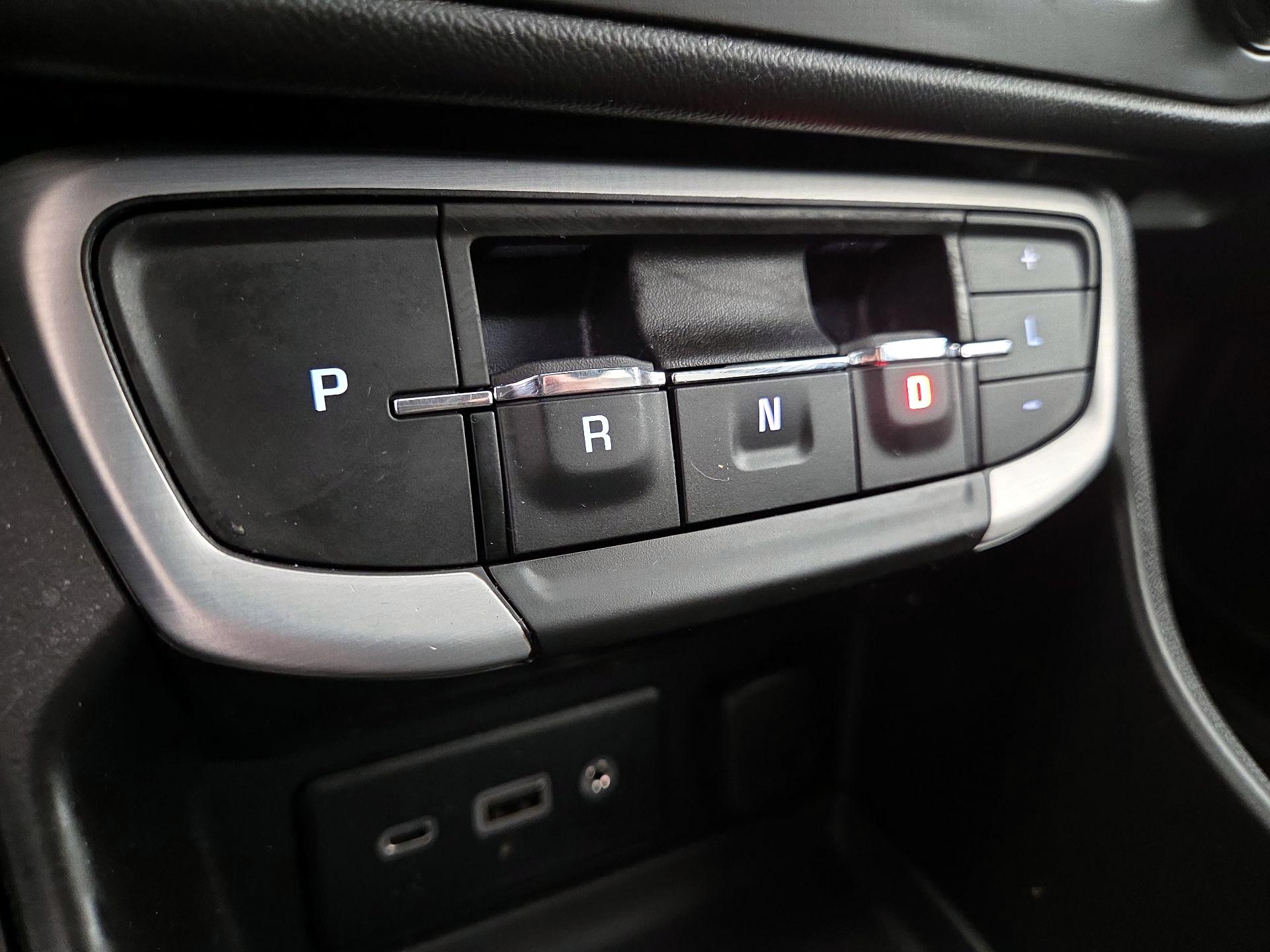 Thumbnail: 2023 GMC Terrain - 17