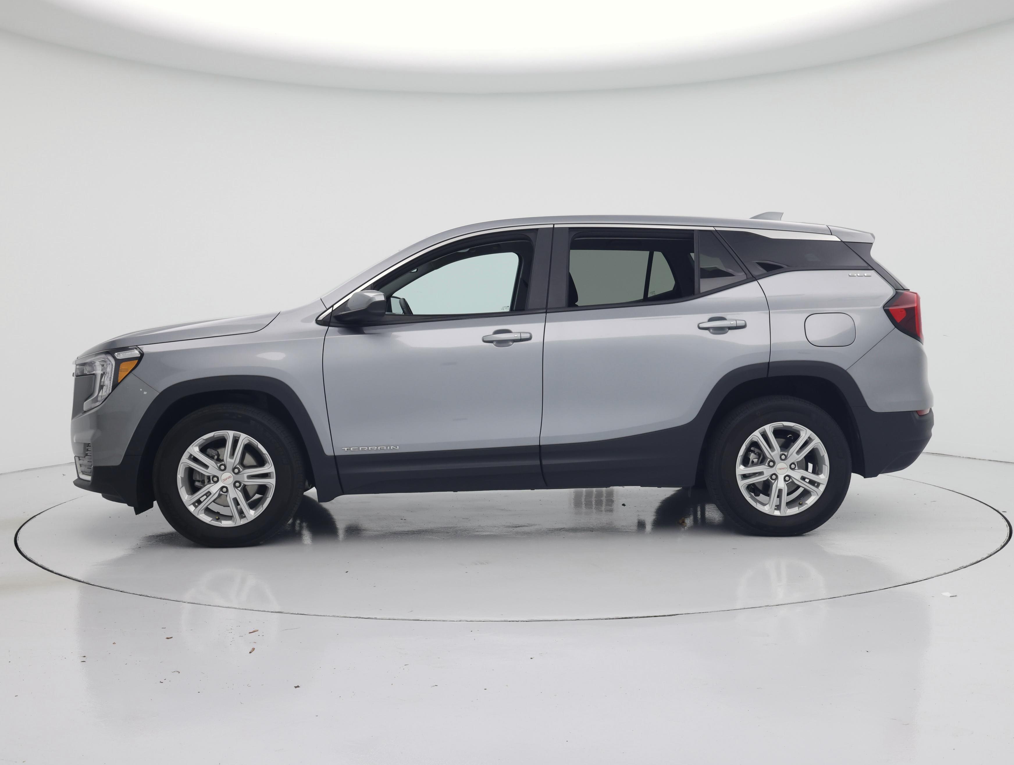 Thumbnail: 2023 GMC Terrain - 3