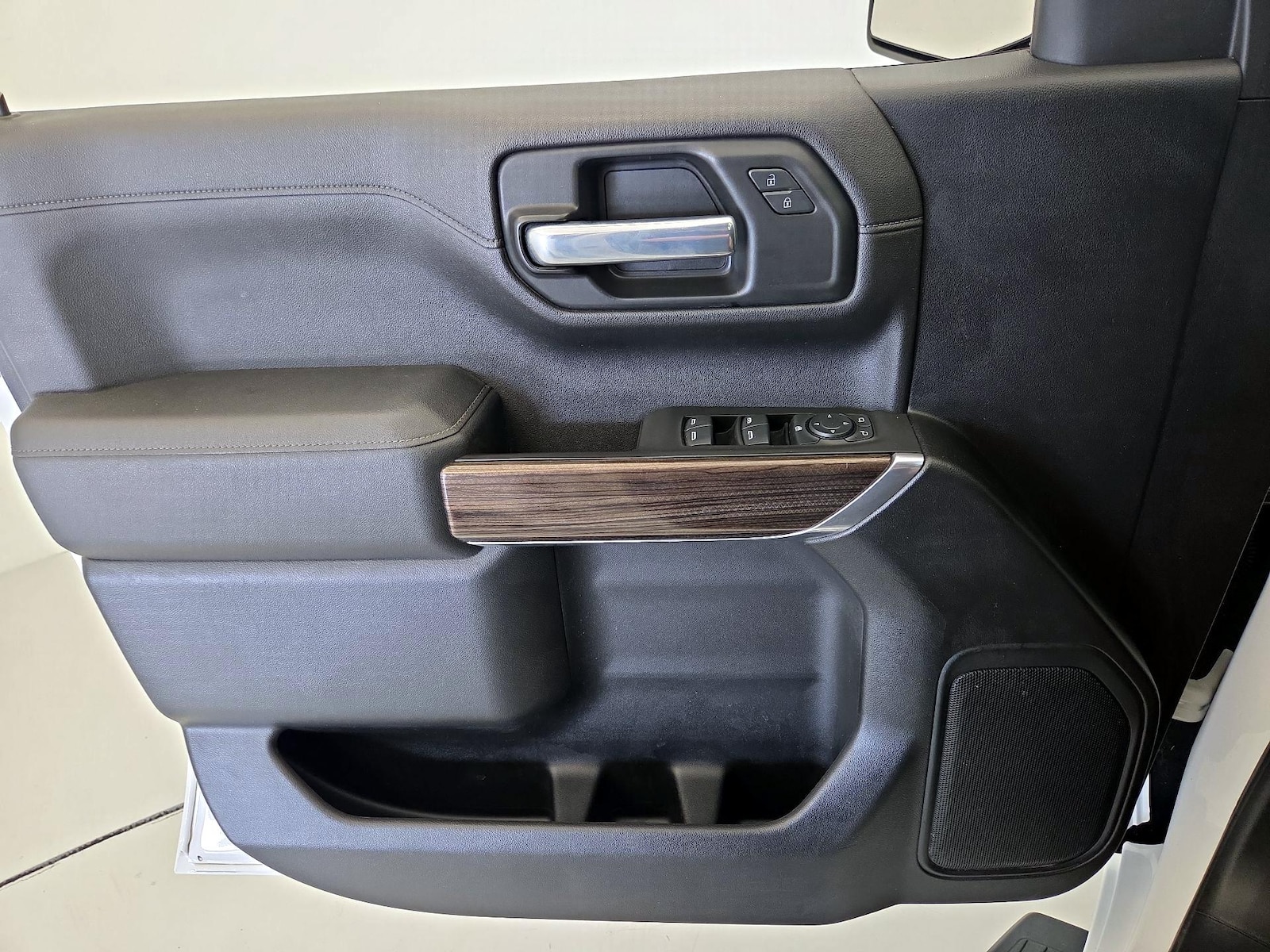 2021 Chevrolet Silverado 1500 LT - Photo 13
