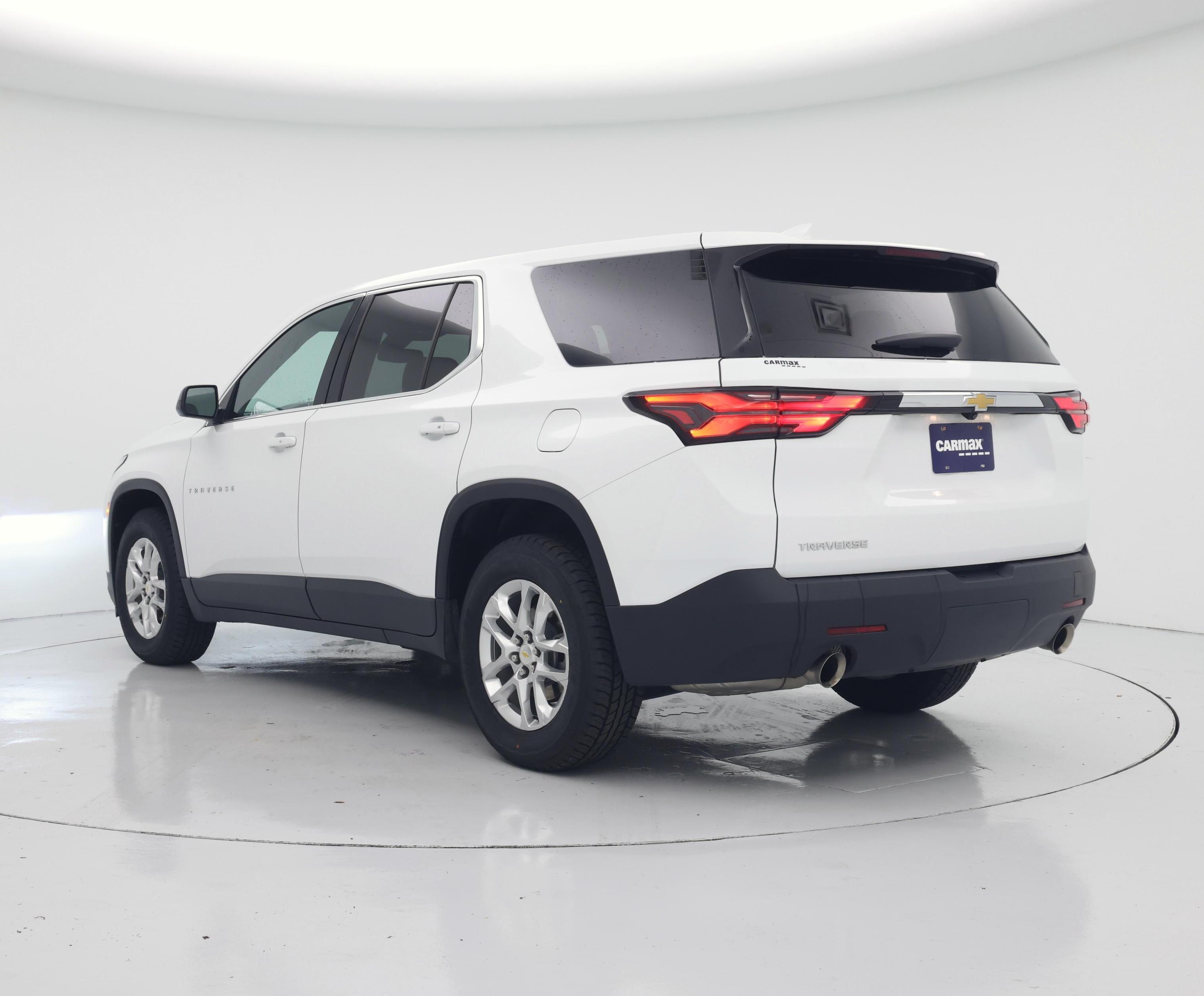 Thumbnail: 2022 Chevrolet Traverse - 2