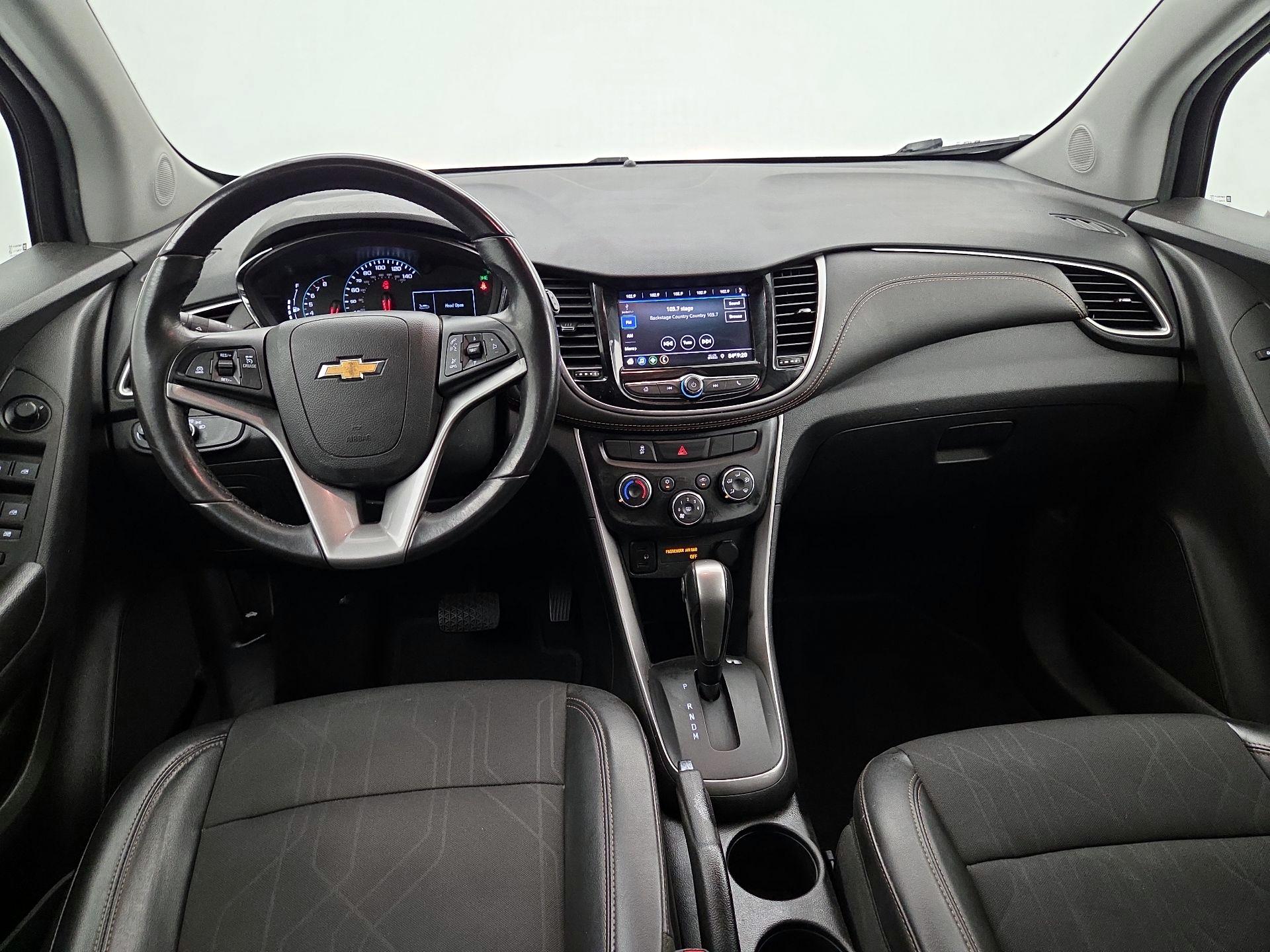 Thumbnail: 2022 Chevrolet Trax - 9