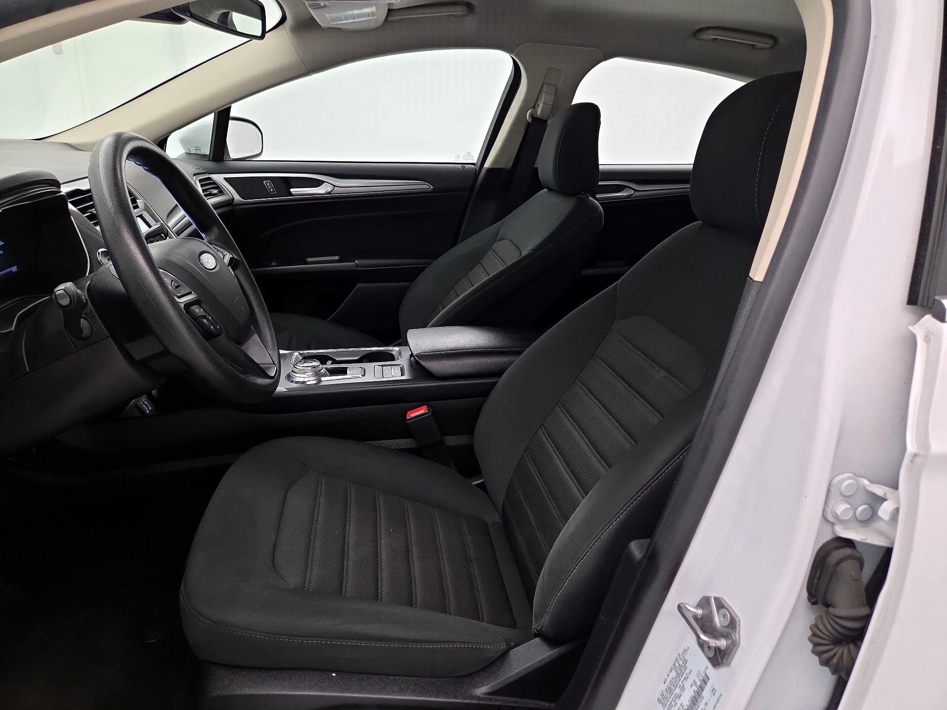 Thumbnail: 2020 Ford Fusion - 11