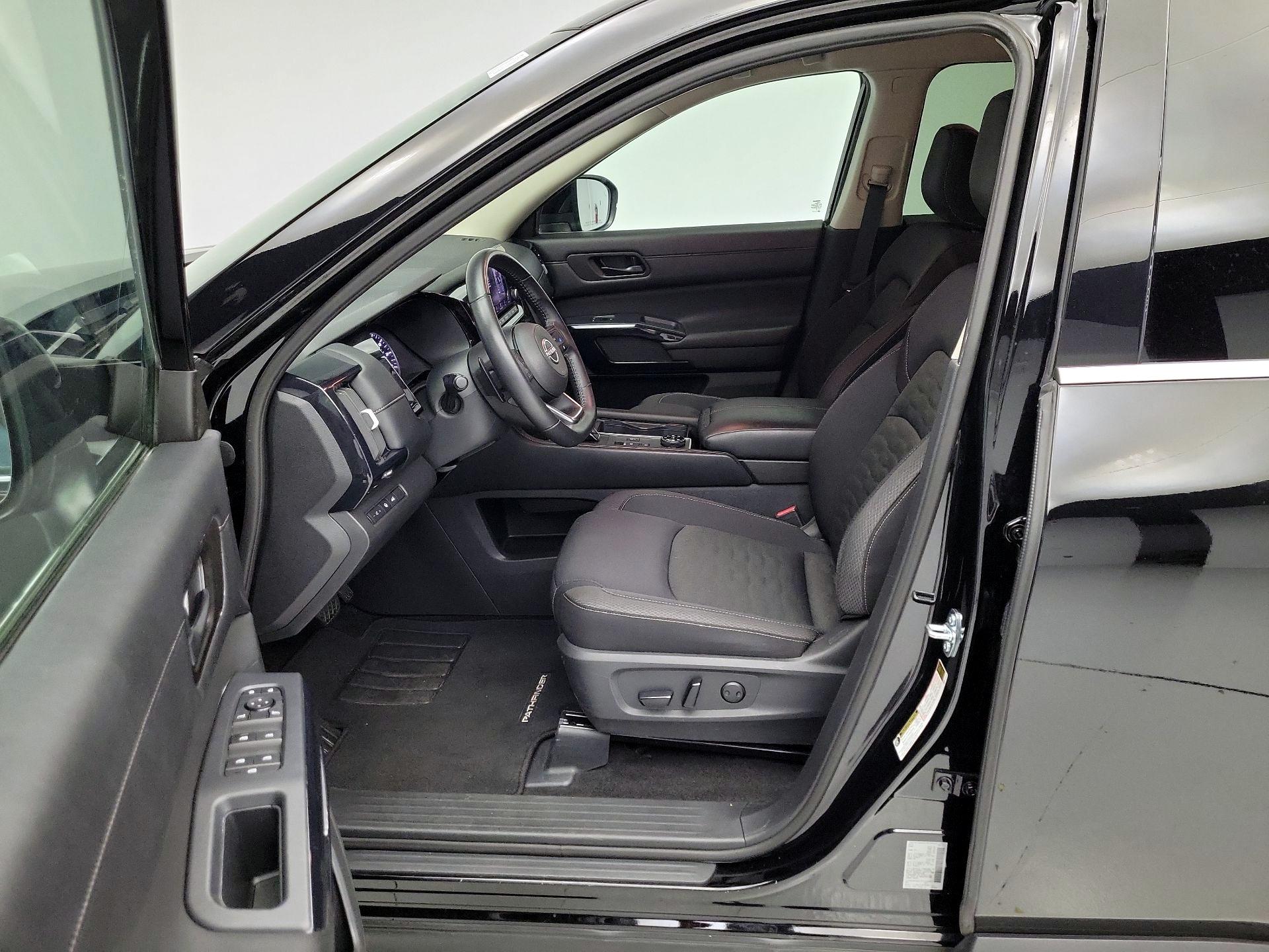 Thumbnail: 2025 Nissan Pathfinder - 11