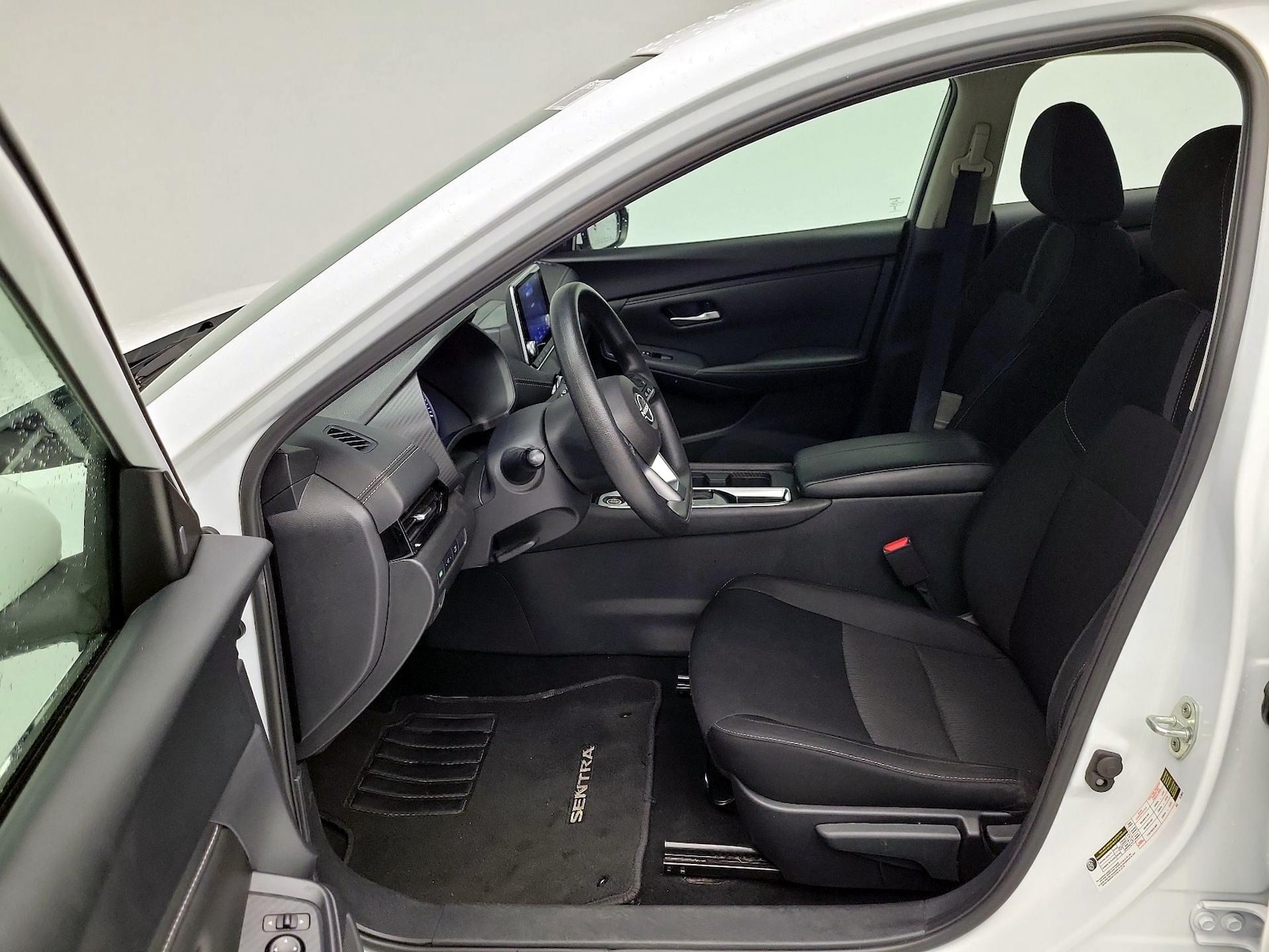 2024 Nissan Sentra SV - Photo 12