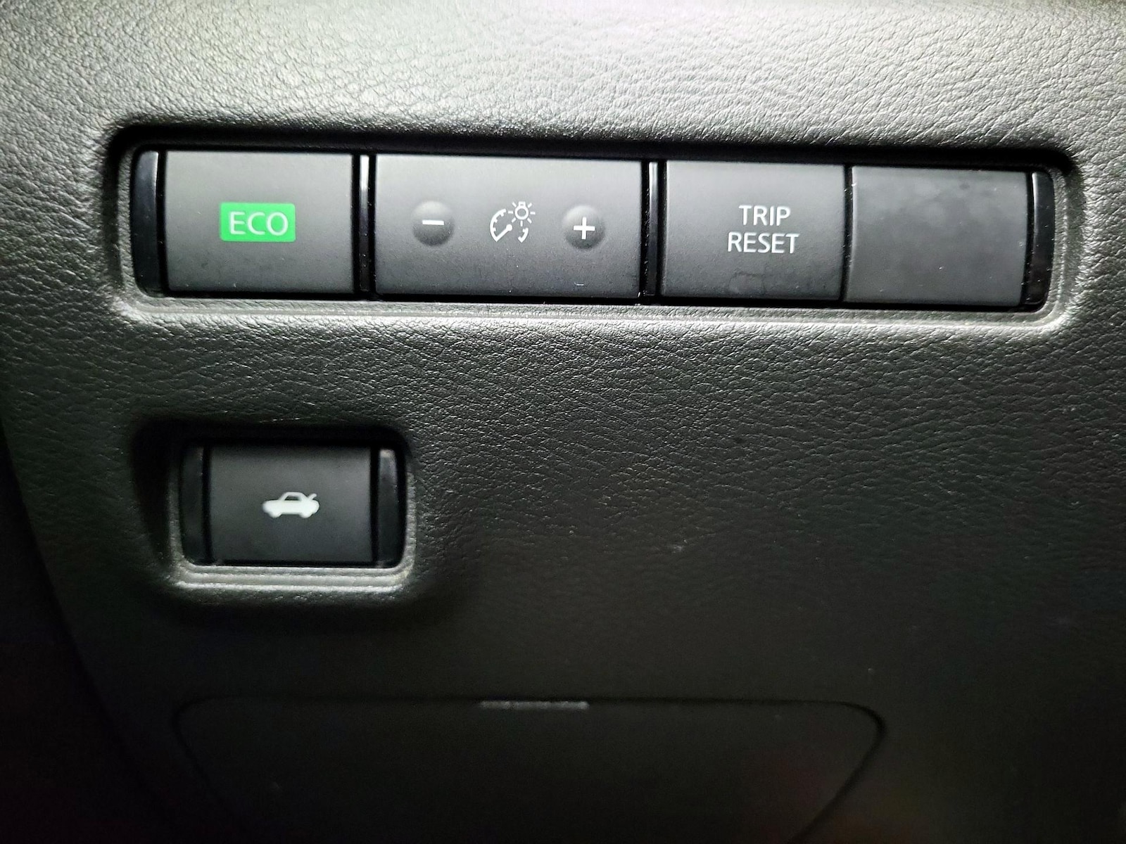 2024 Nissan Sentra SV - Photo 14