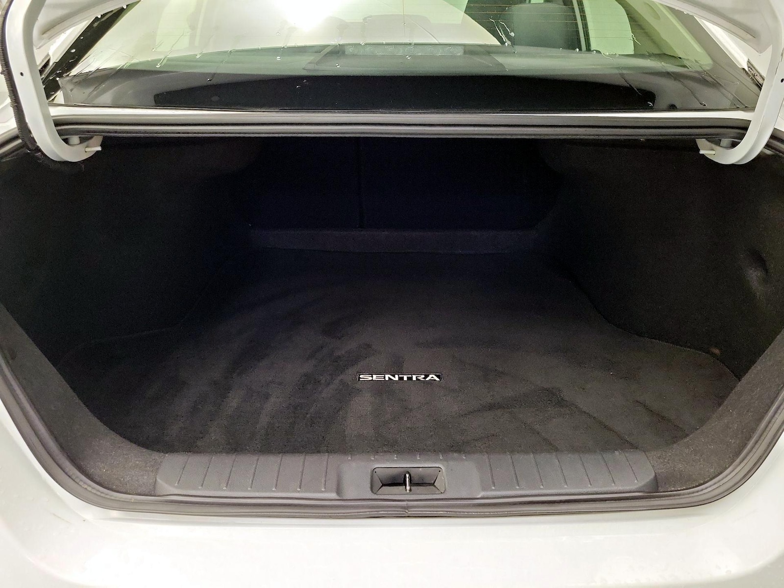 2024 Nissan Sentra SV - Photo 21