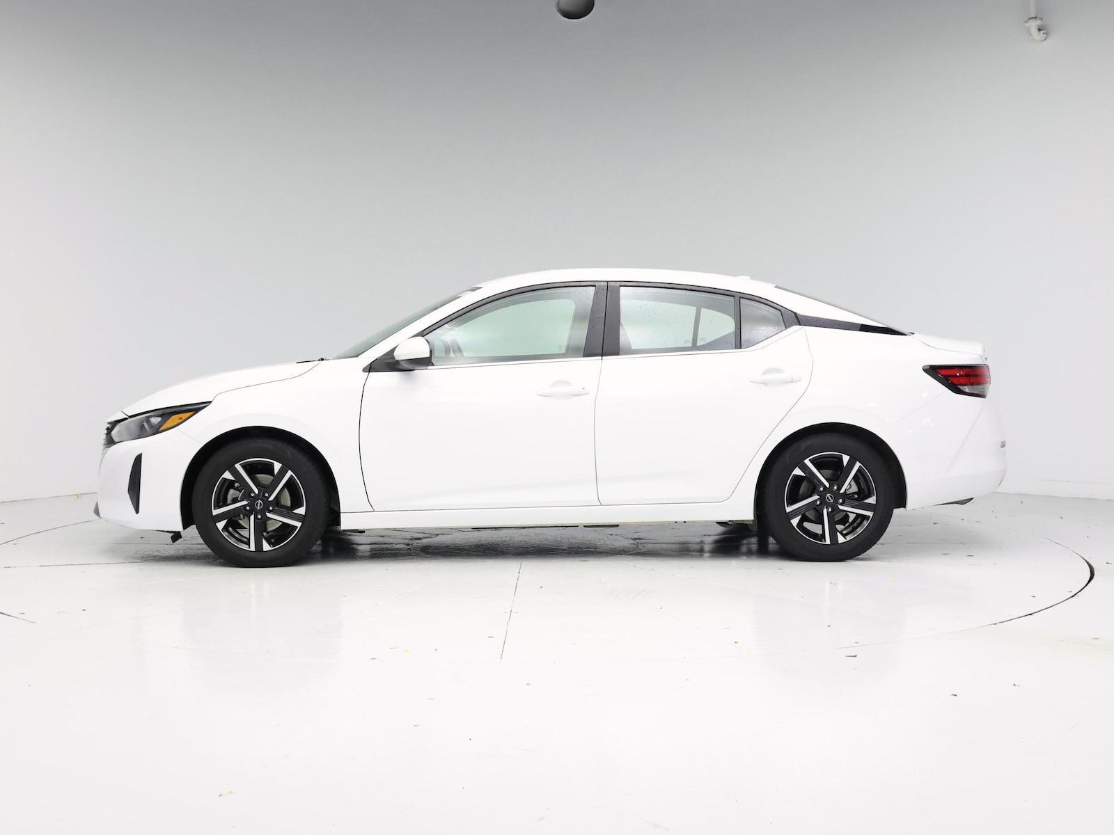 2024 Nissan Sentra SV - Photo 4