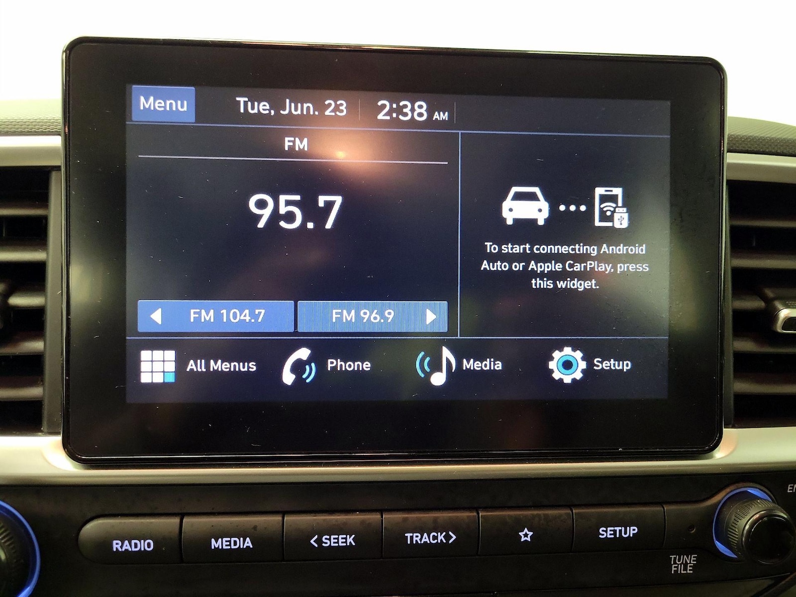 2025 Hyundai Venue SEL - Photo 16