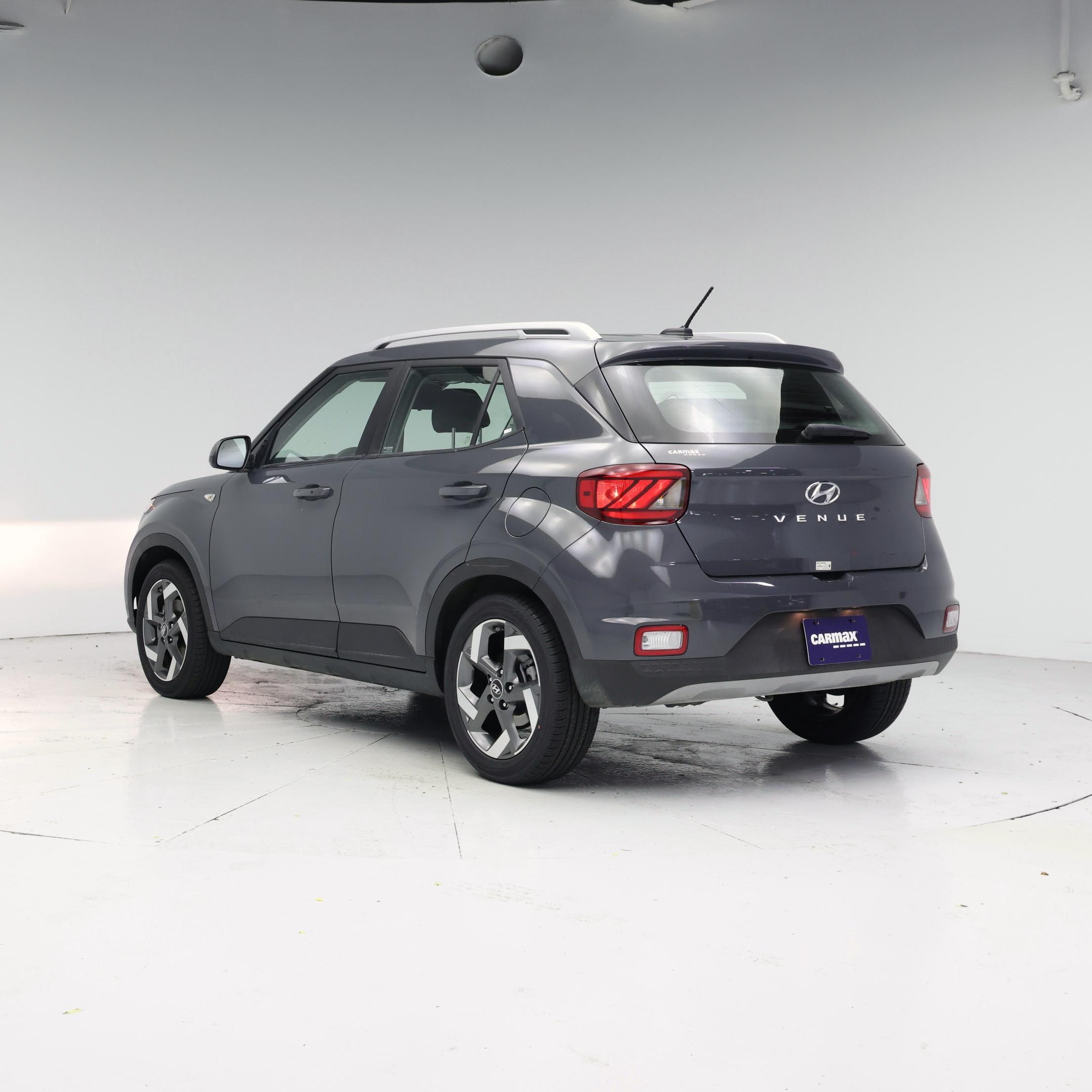 Thumbnail: 2025 Hyundai Venue - 2