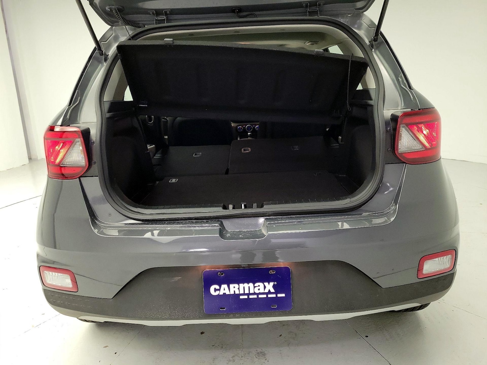 2025 Hyundai Venue SEL - Photo 23