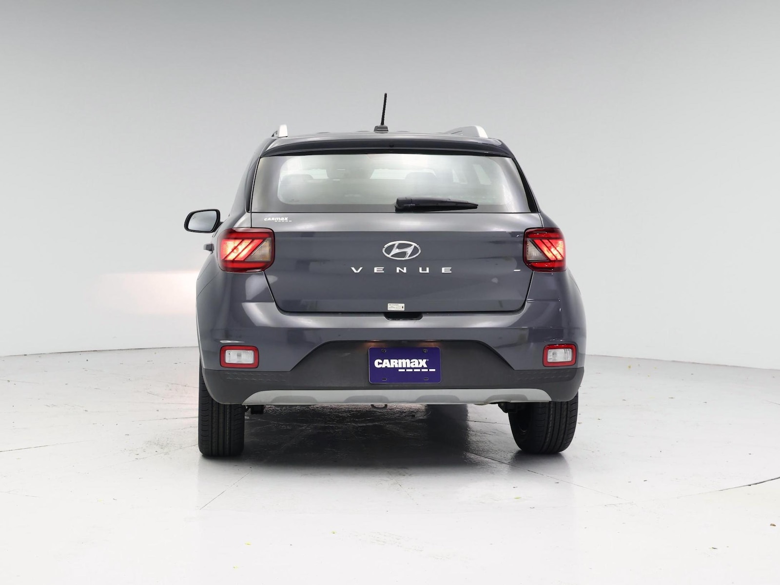 2025 Hyundai Venue SEL - Photo 7