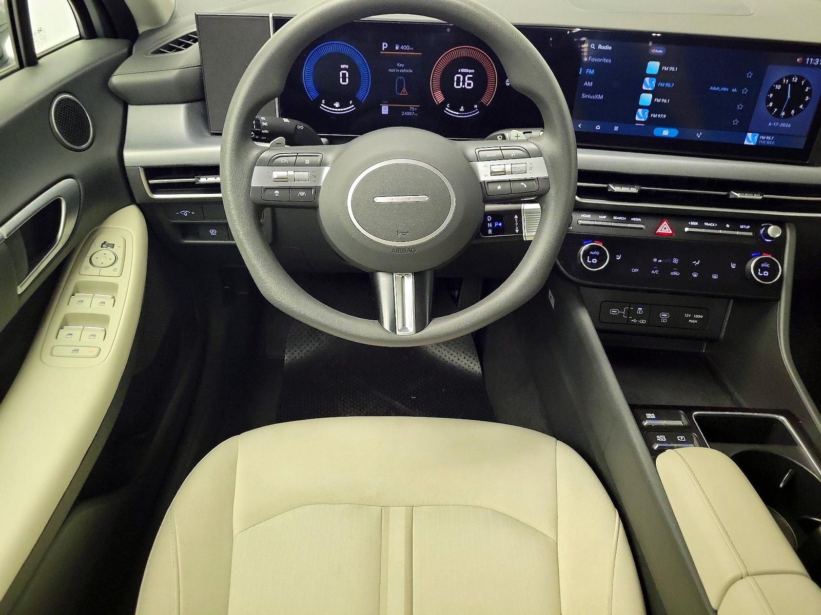 2025 Hyundai Sonata SEL - Photo 11