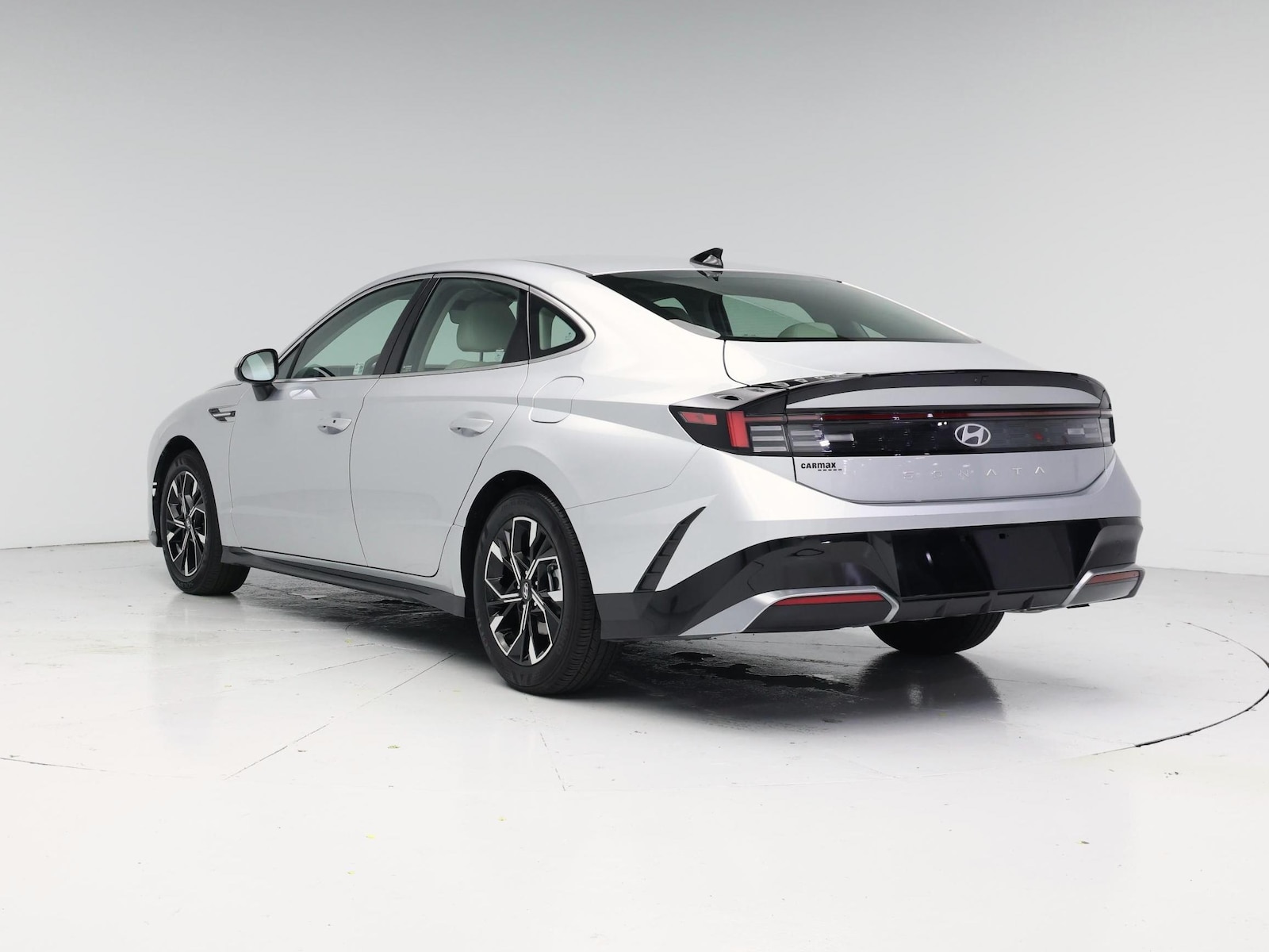 2025 Hyundai Sonata SEL - Photo 3