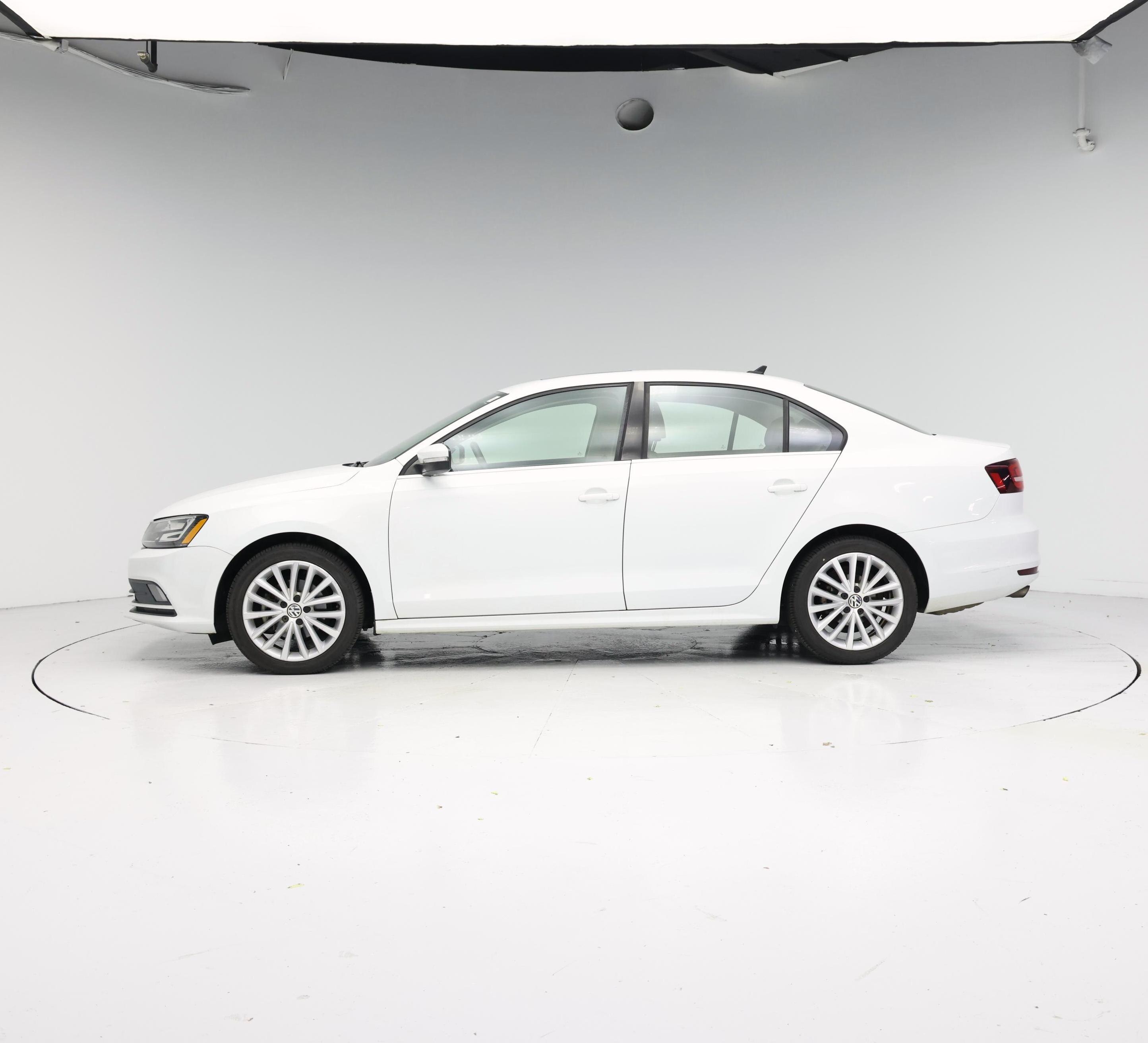 Thumbnail: 2016 Volkswagen Jetta - 3