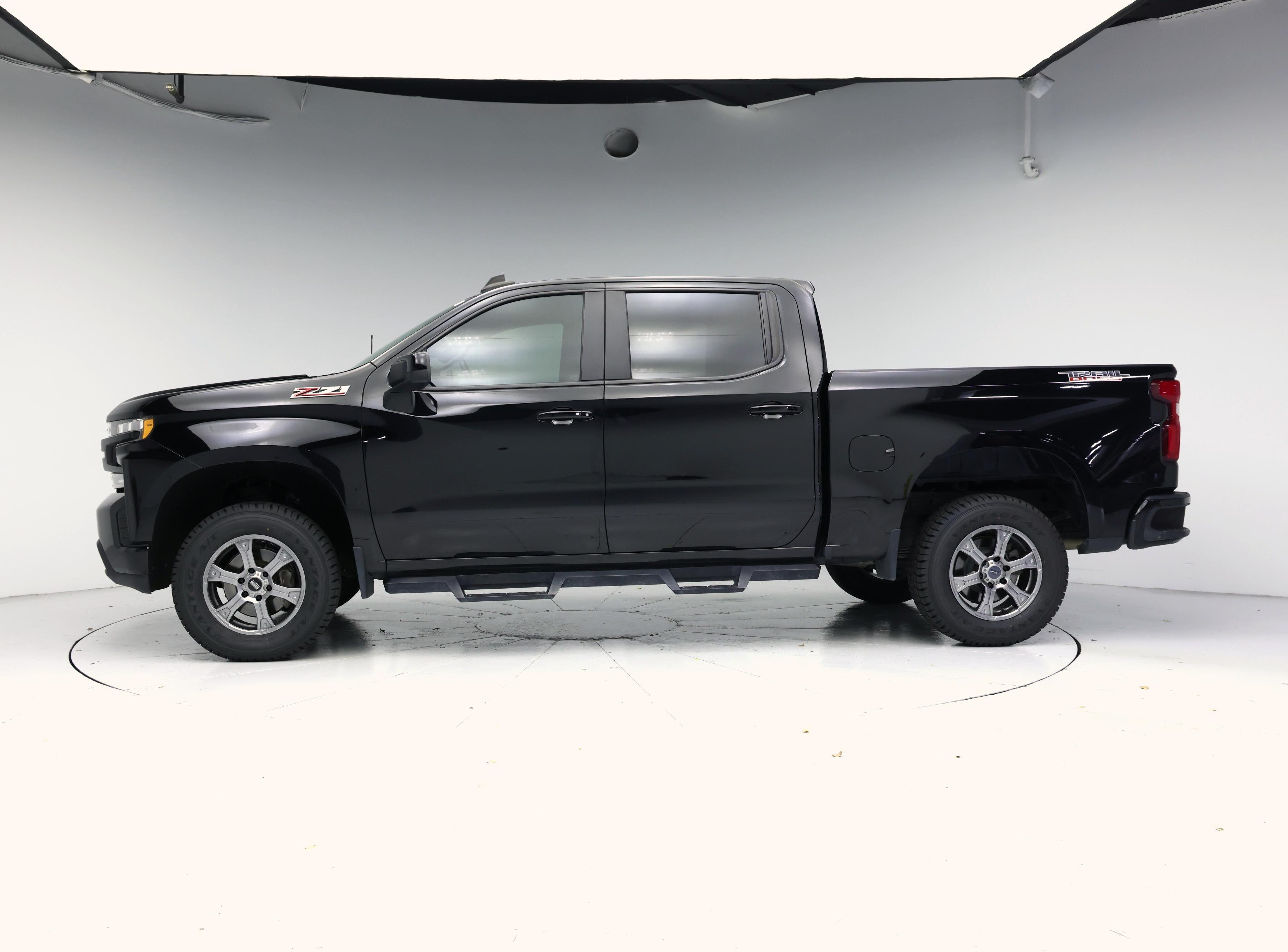 Thumbnail: 2021 Chevrolet Silverado 1500 - 3