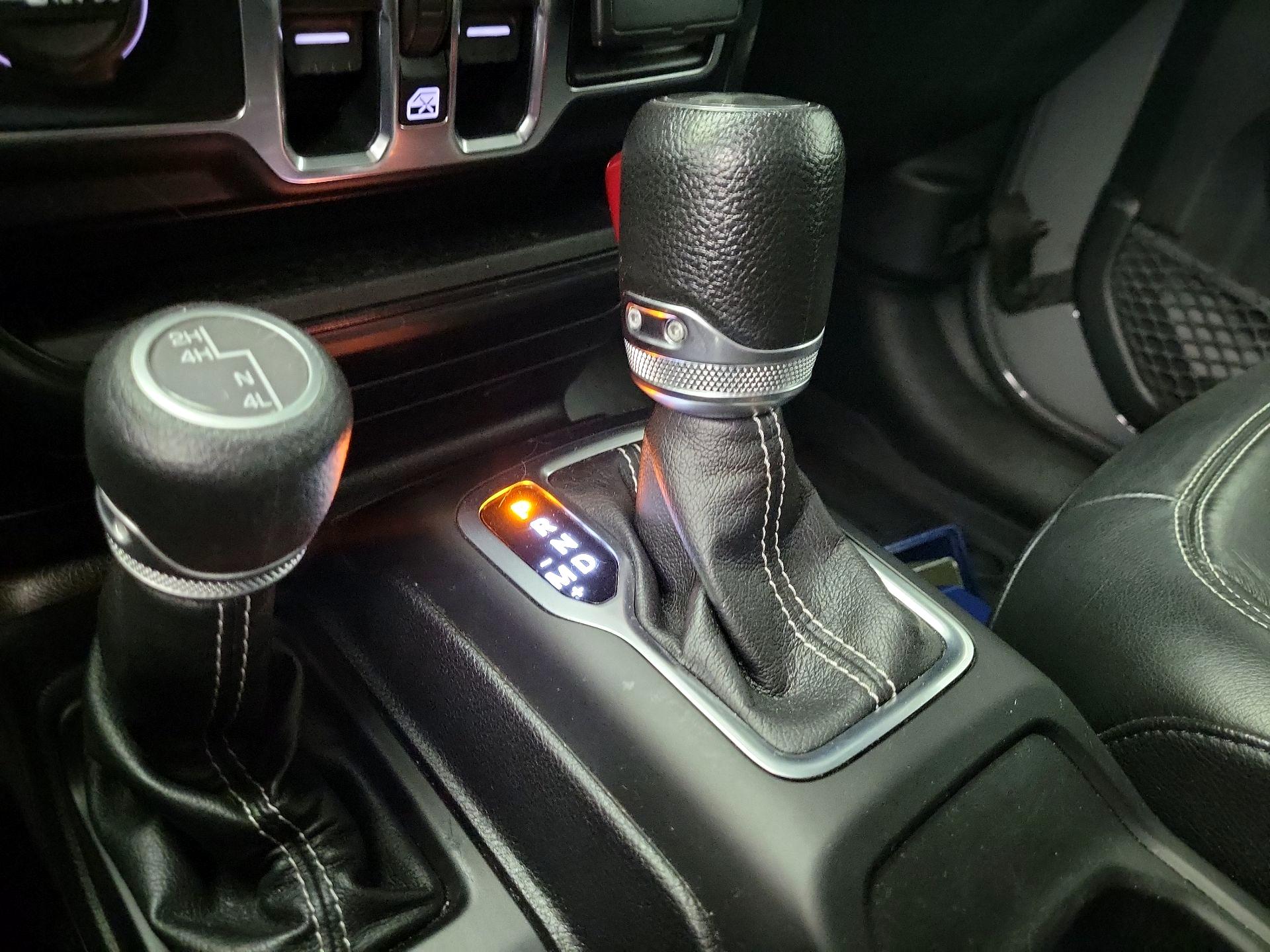 Thumbnail: 2018 Jeep Wrangler - 17