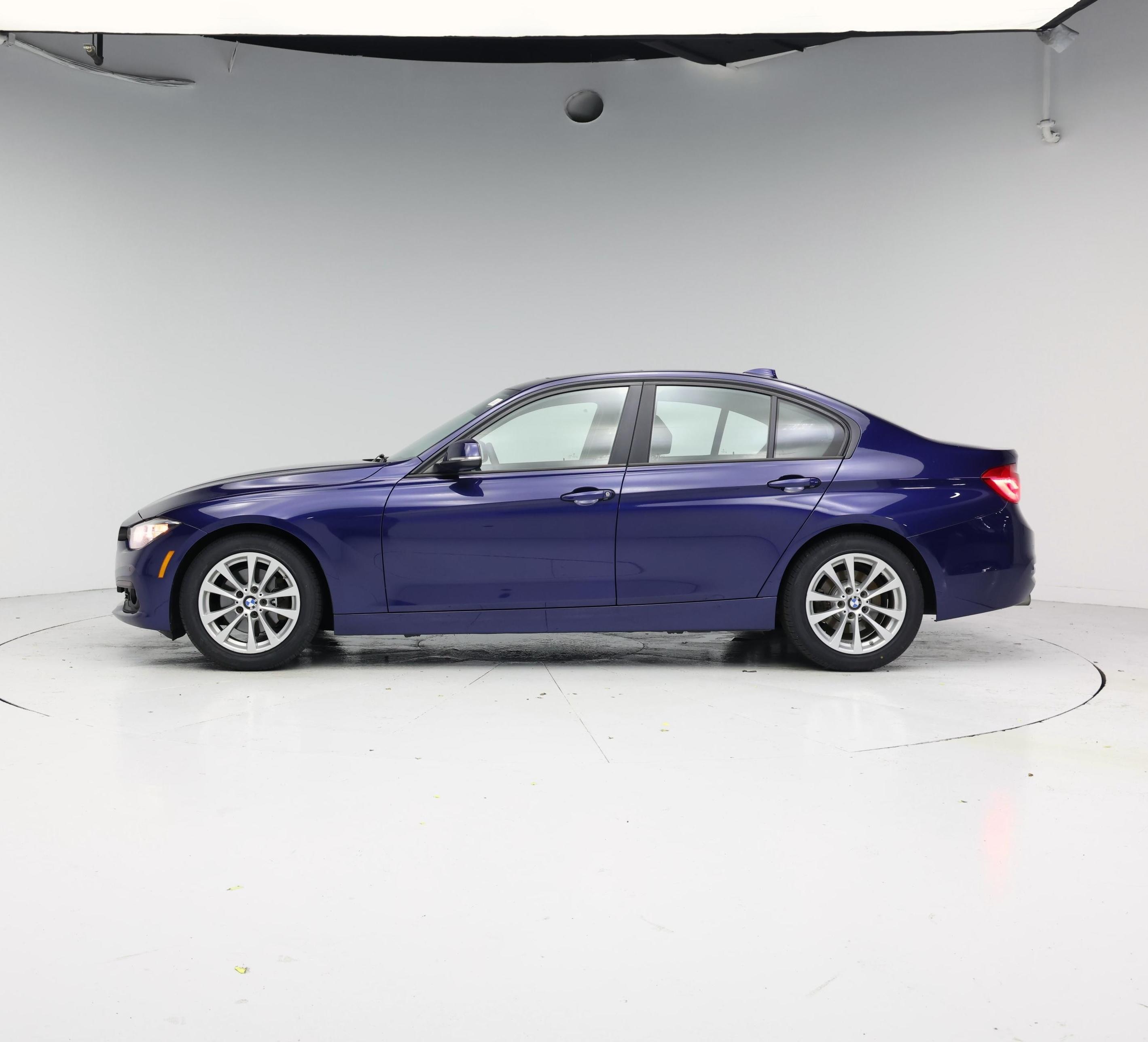 Thumbnail: 2017 BMW 3 Series - 3