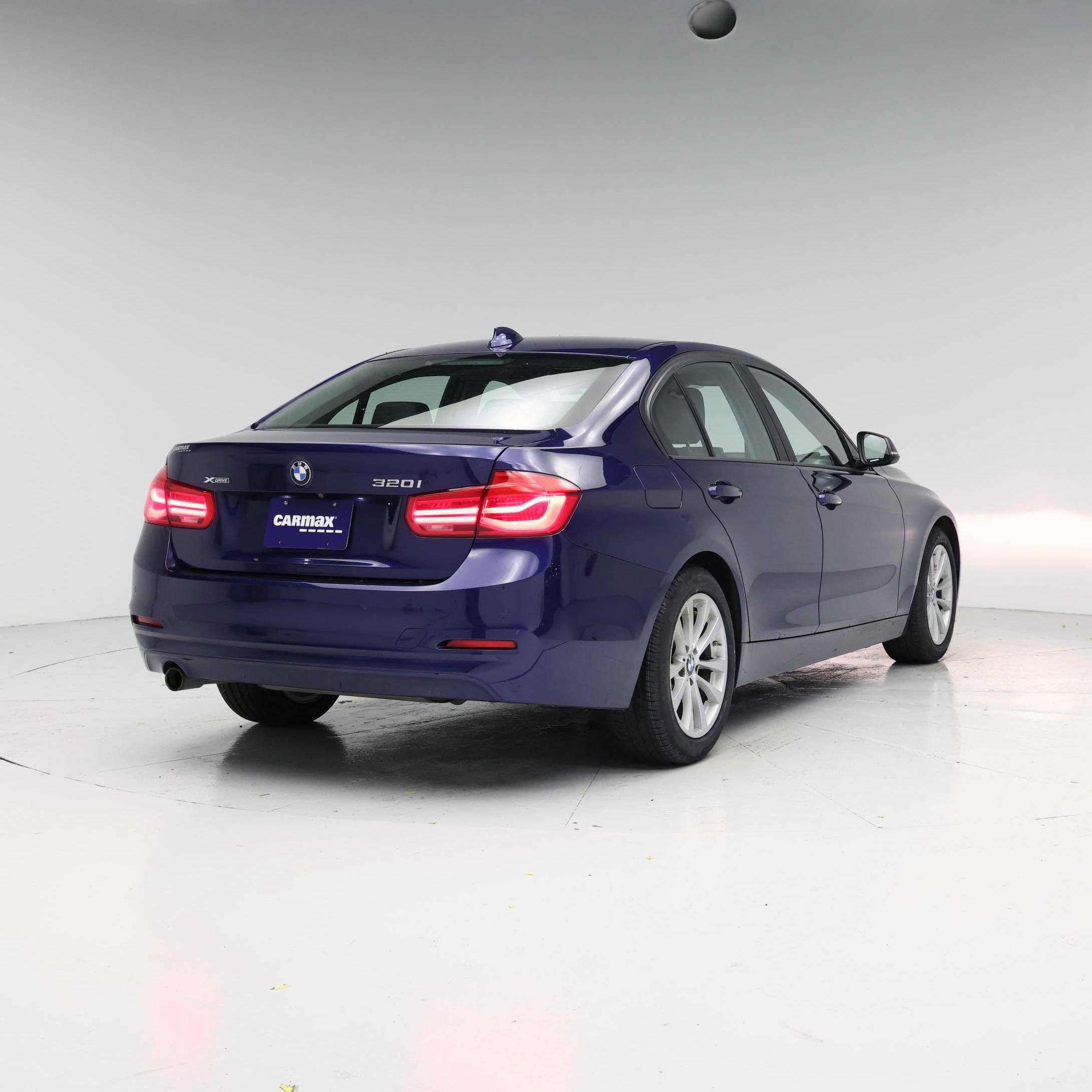 Thumbnail: 2017 BMW 3 Series - 6