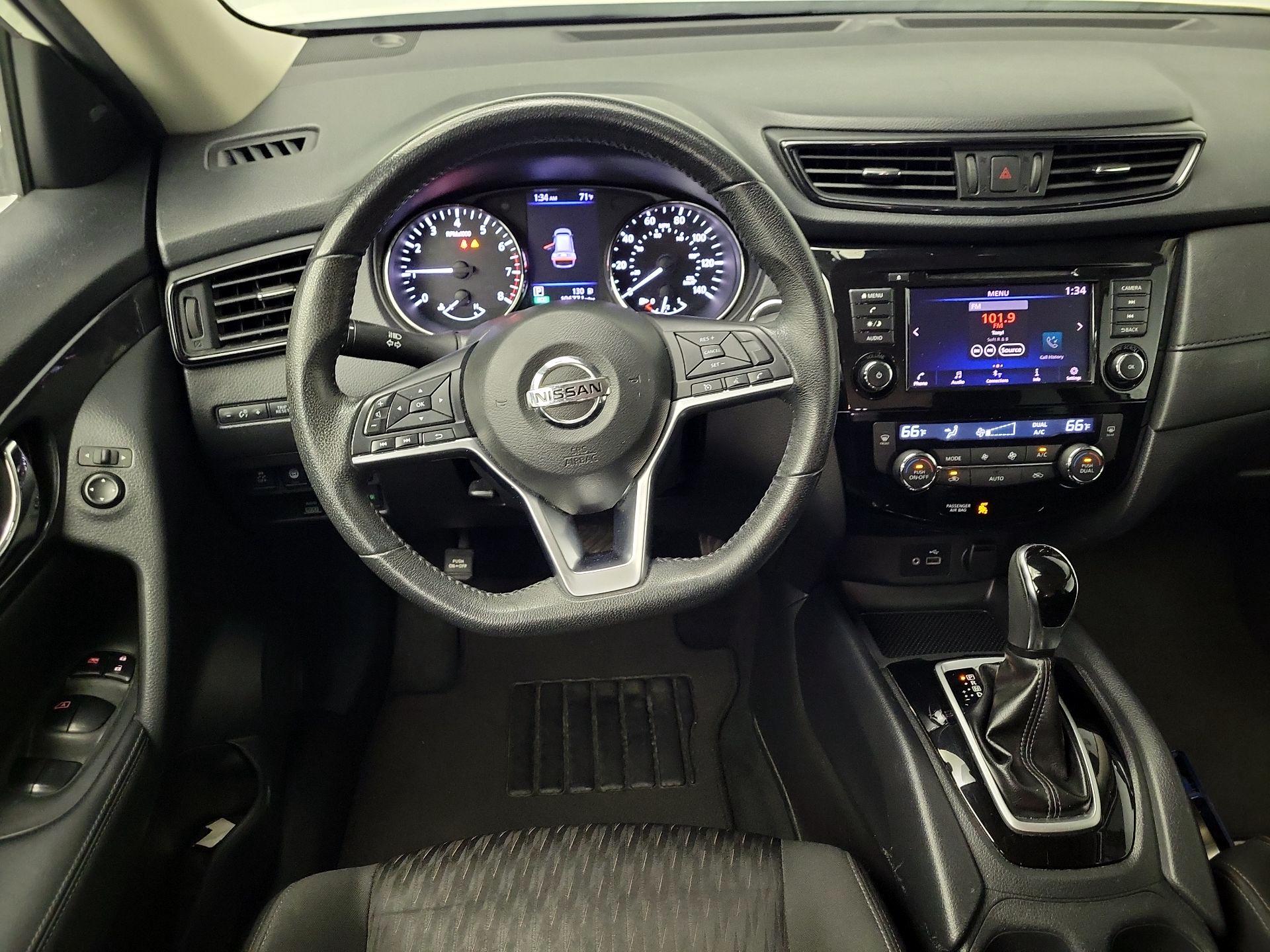 Thumbnail: 2019 Nissan Rogue - 10