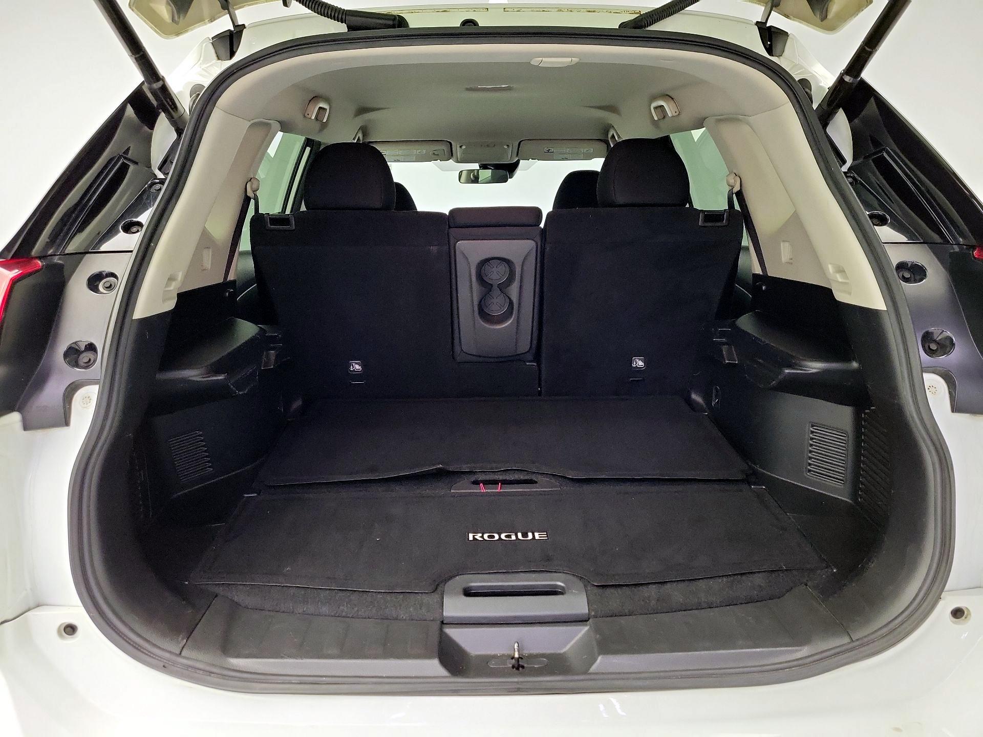 Thumbnail: 2019 Nissan Rogue - 20