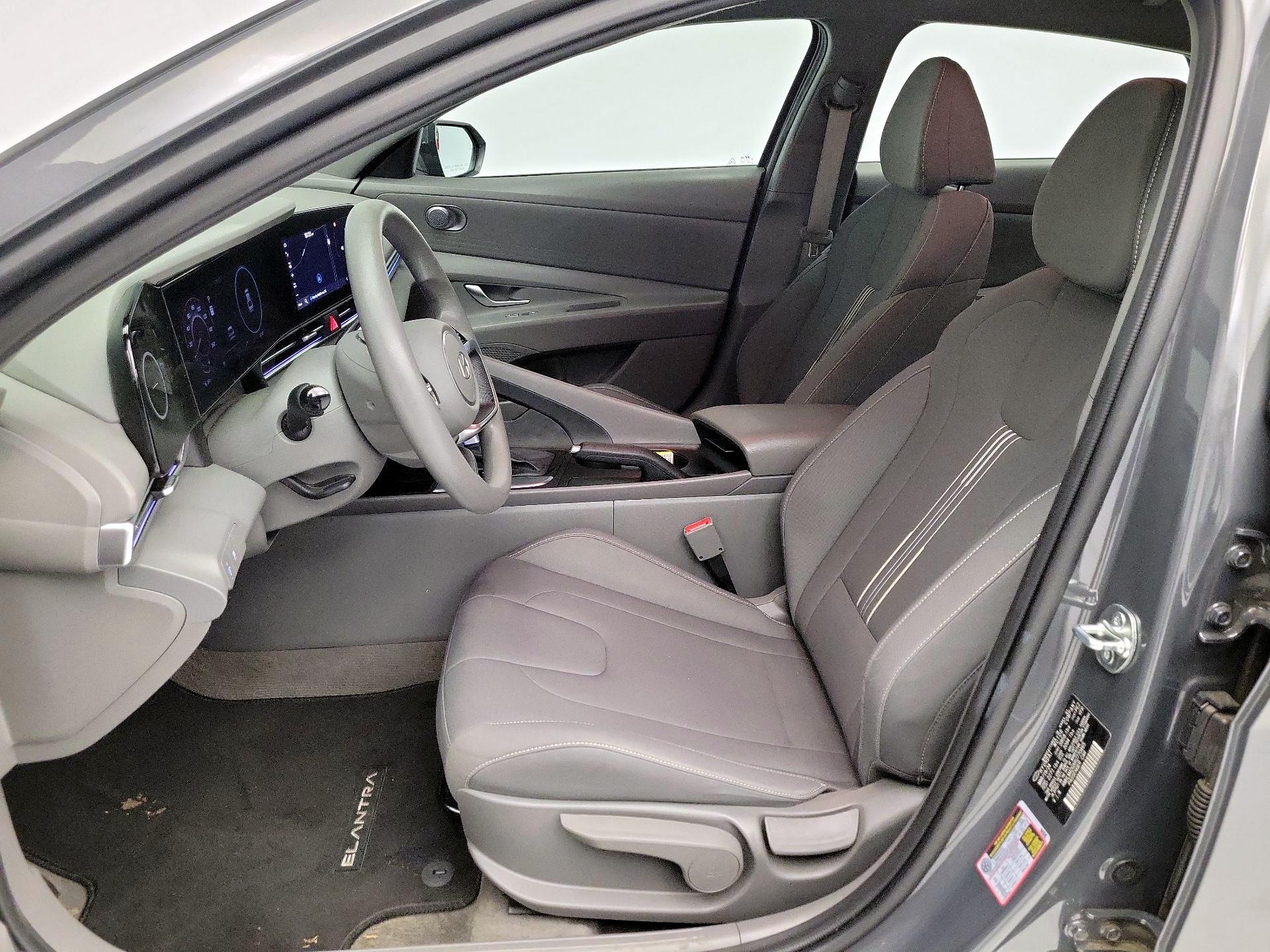 Thumbnail: 2024 Hyundai Elantra - 11