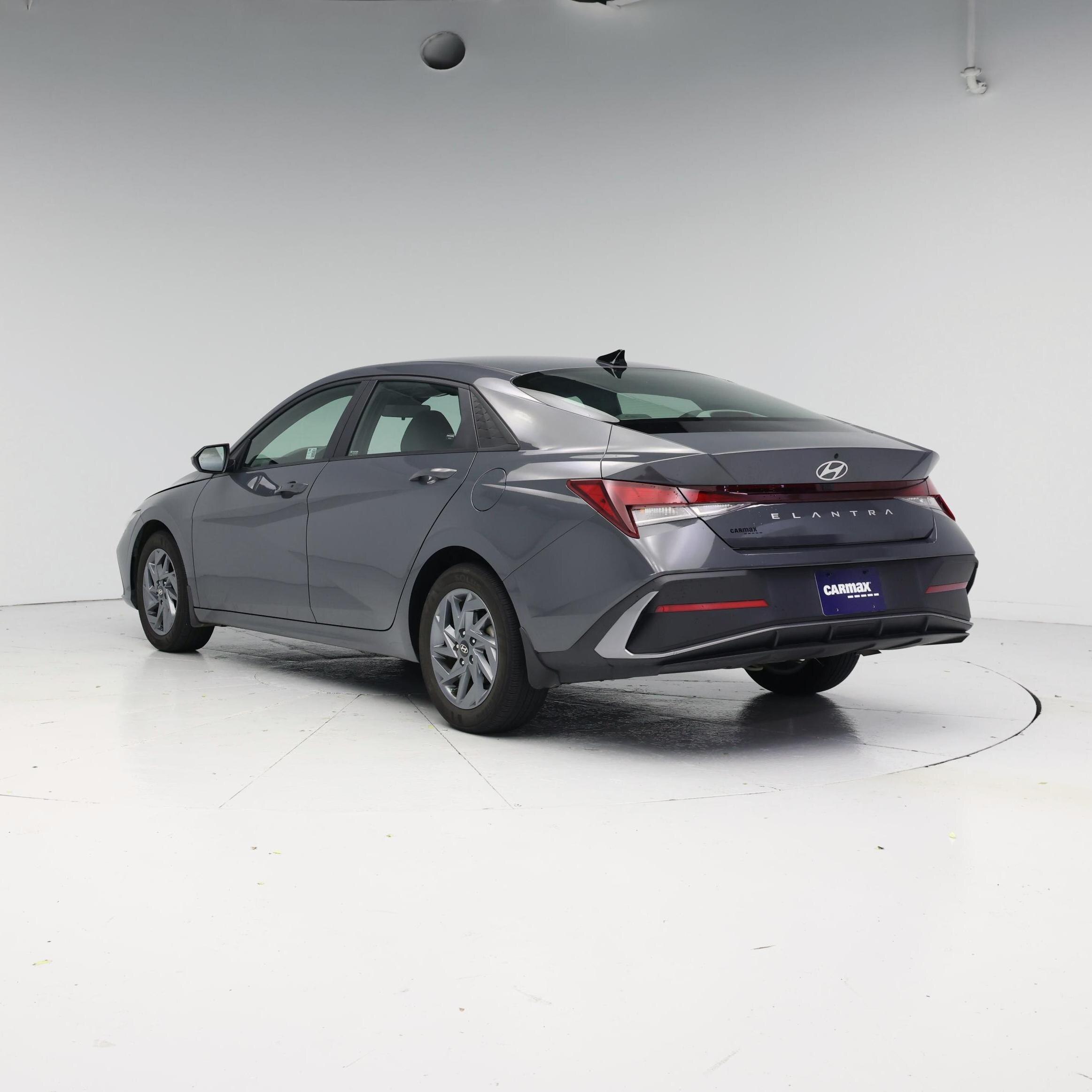 Thumbnail: 2024 Hyundai Elantra - 2