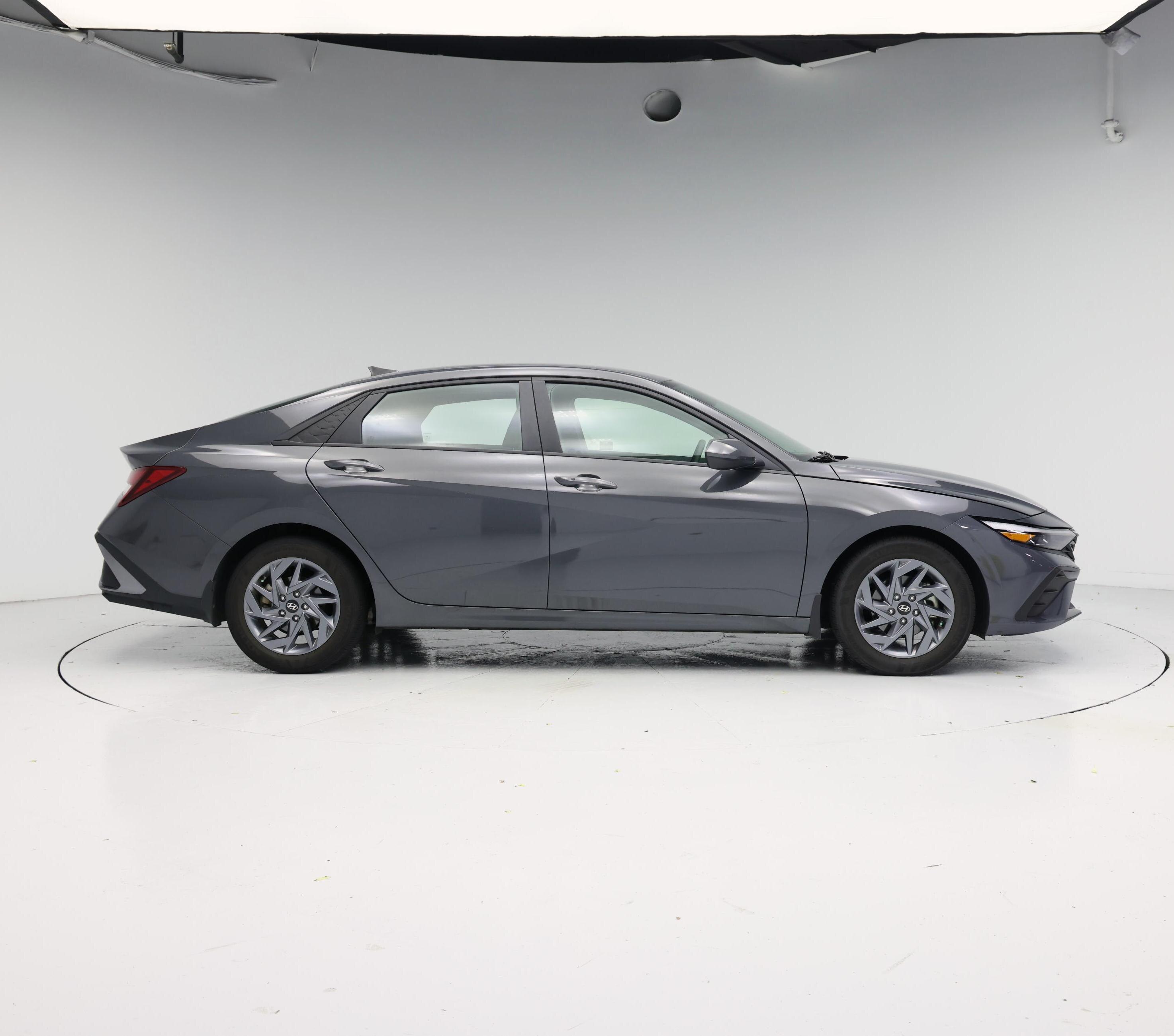Thumbnail: 2024 Hyundai Elantra - 7