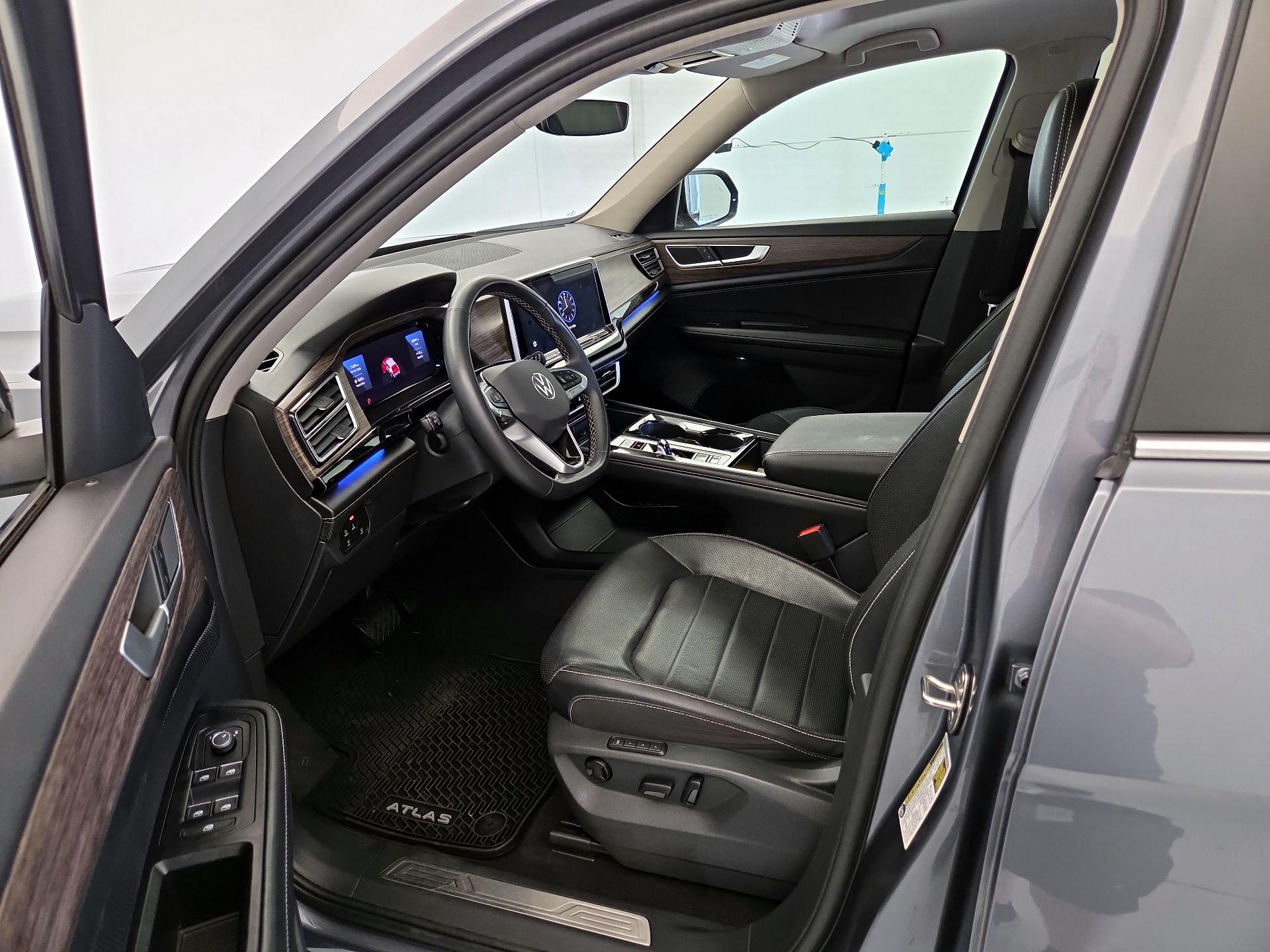 Thumbnail: 2024 Volkswagen Atlas - 11
