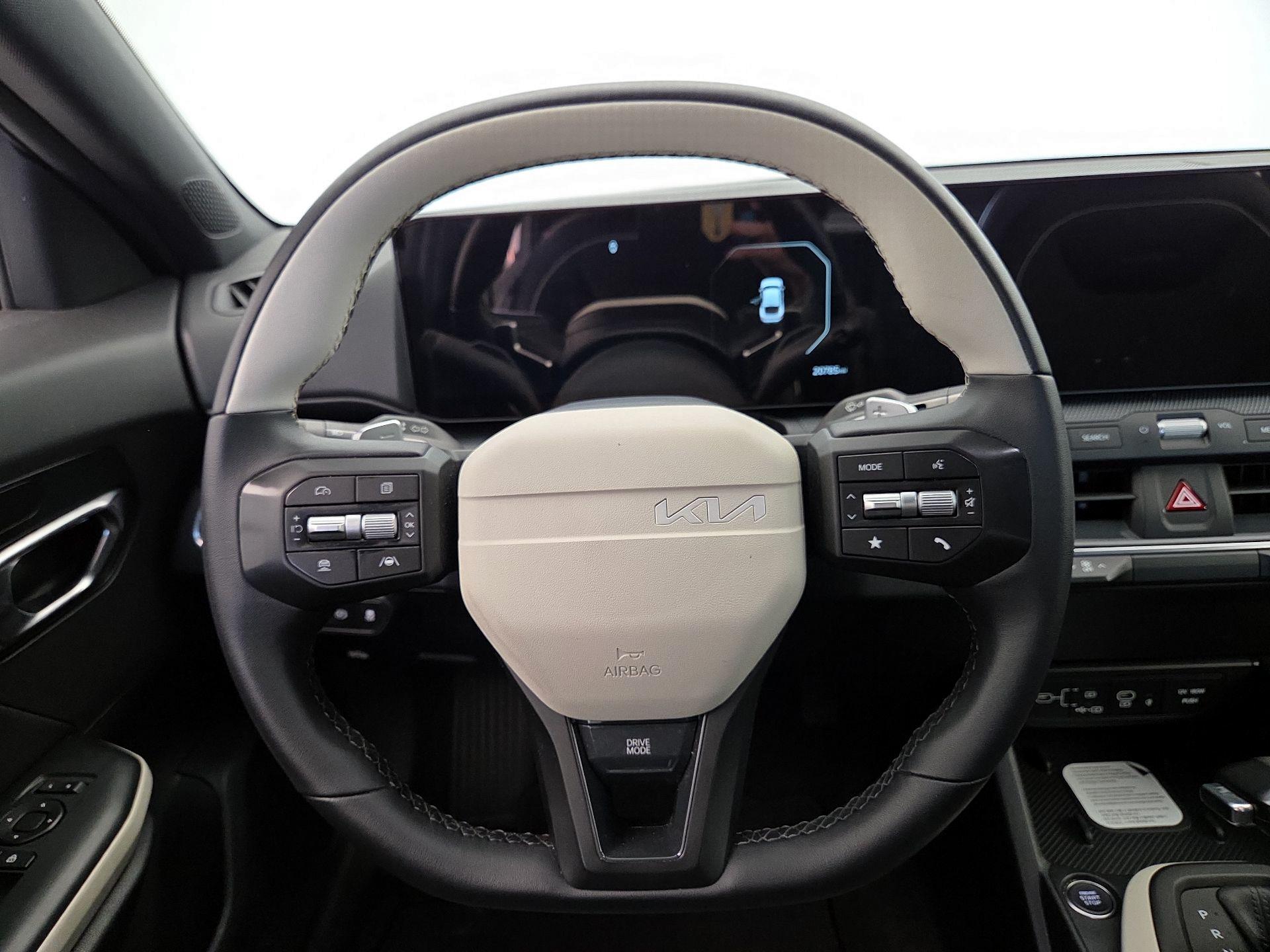 Thumbnail: 2025 Kia K4 - 10